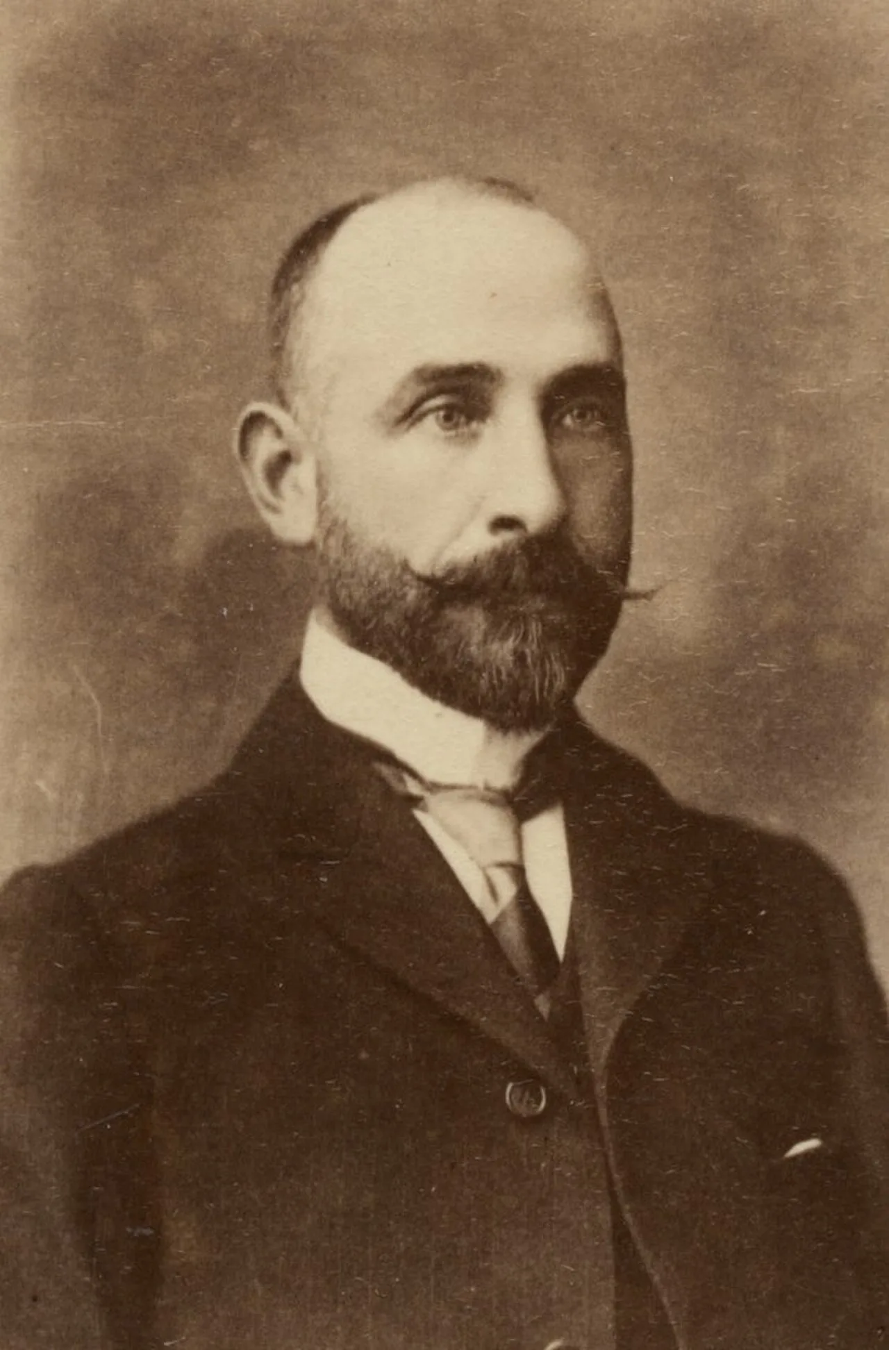 Portrait of Edward Lucas (1857–1950) – memorial page