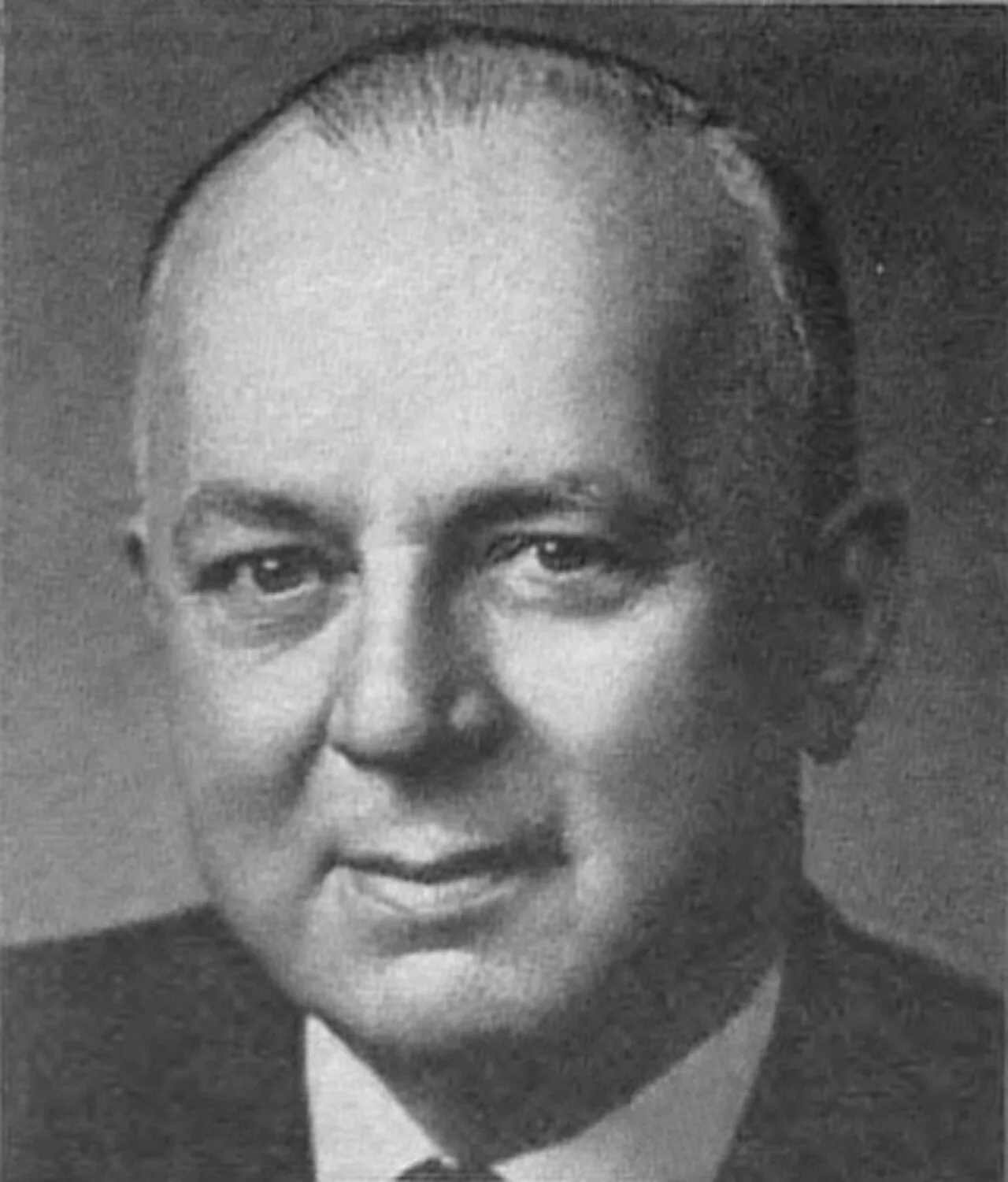 Portrait of Albert Rains (1902–1991) – memorial page