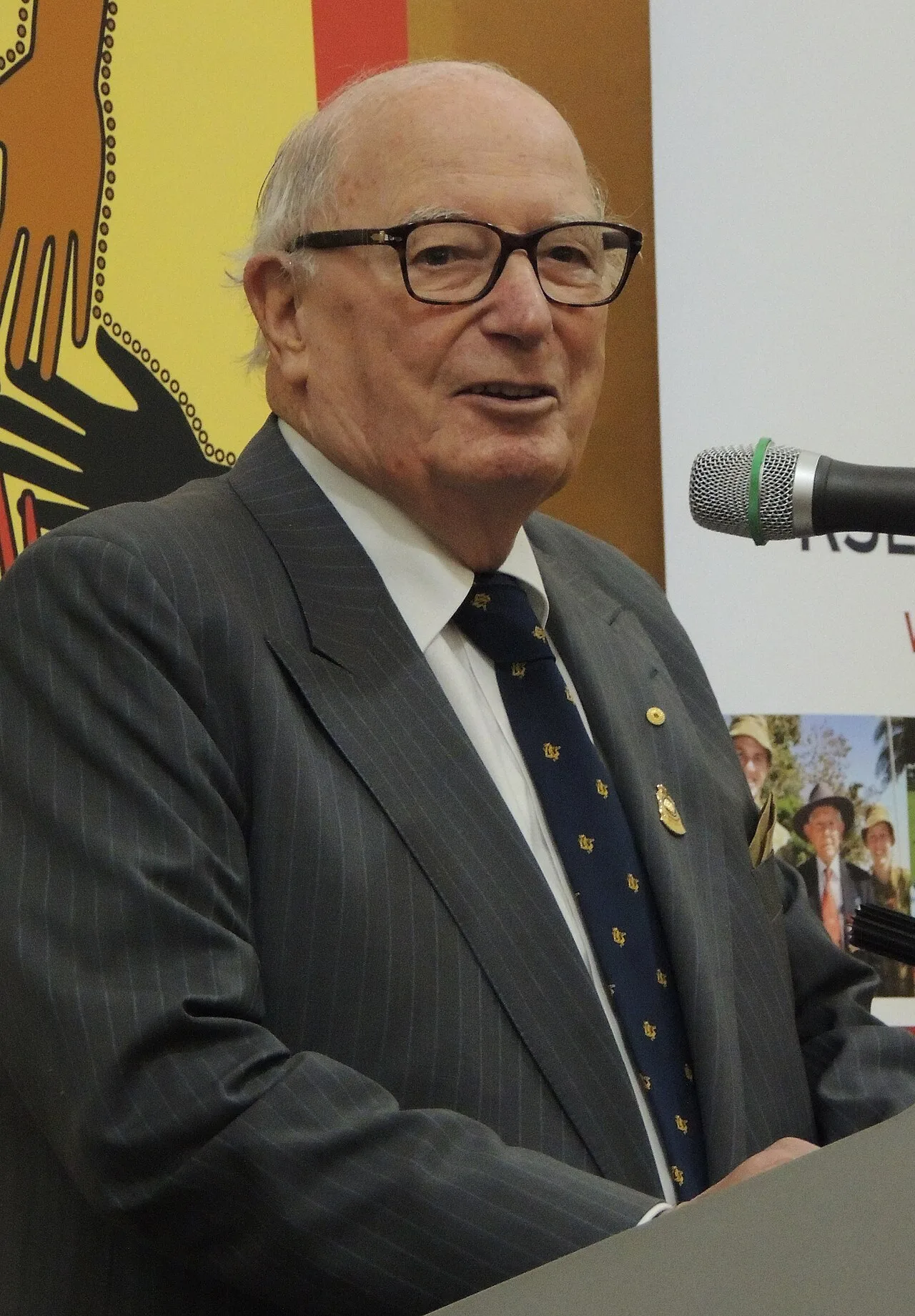 Porträt von Eric Neal (1924–2025) – Gedenkseite