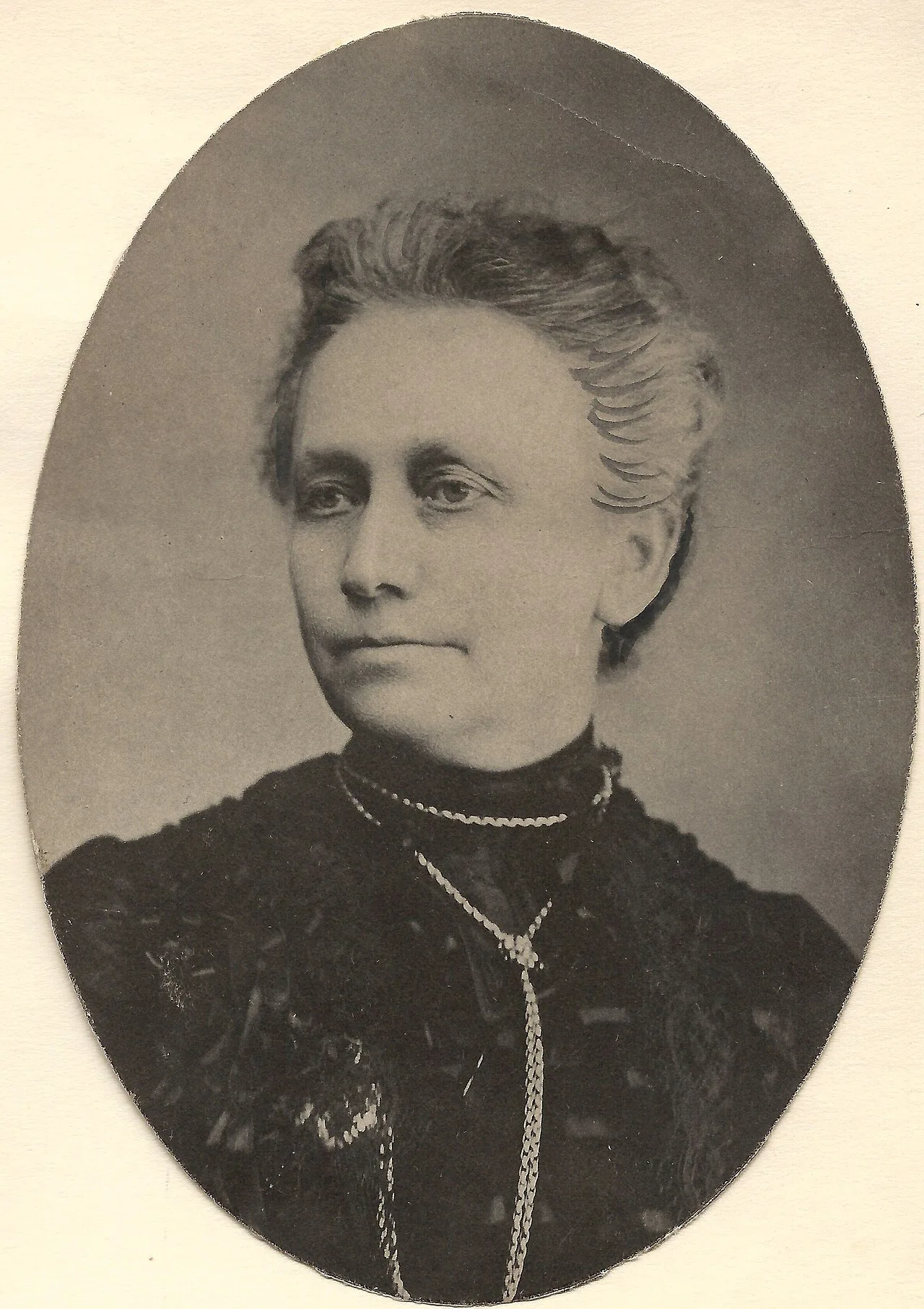 Portrait of Elizabeth Pugsley Hayward (1854–1942) – memorial page