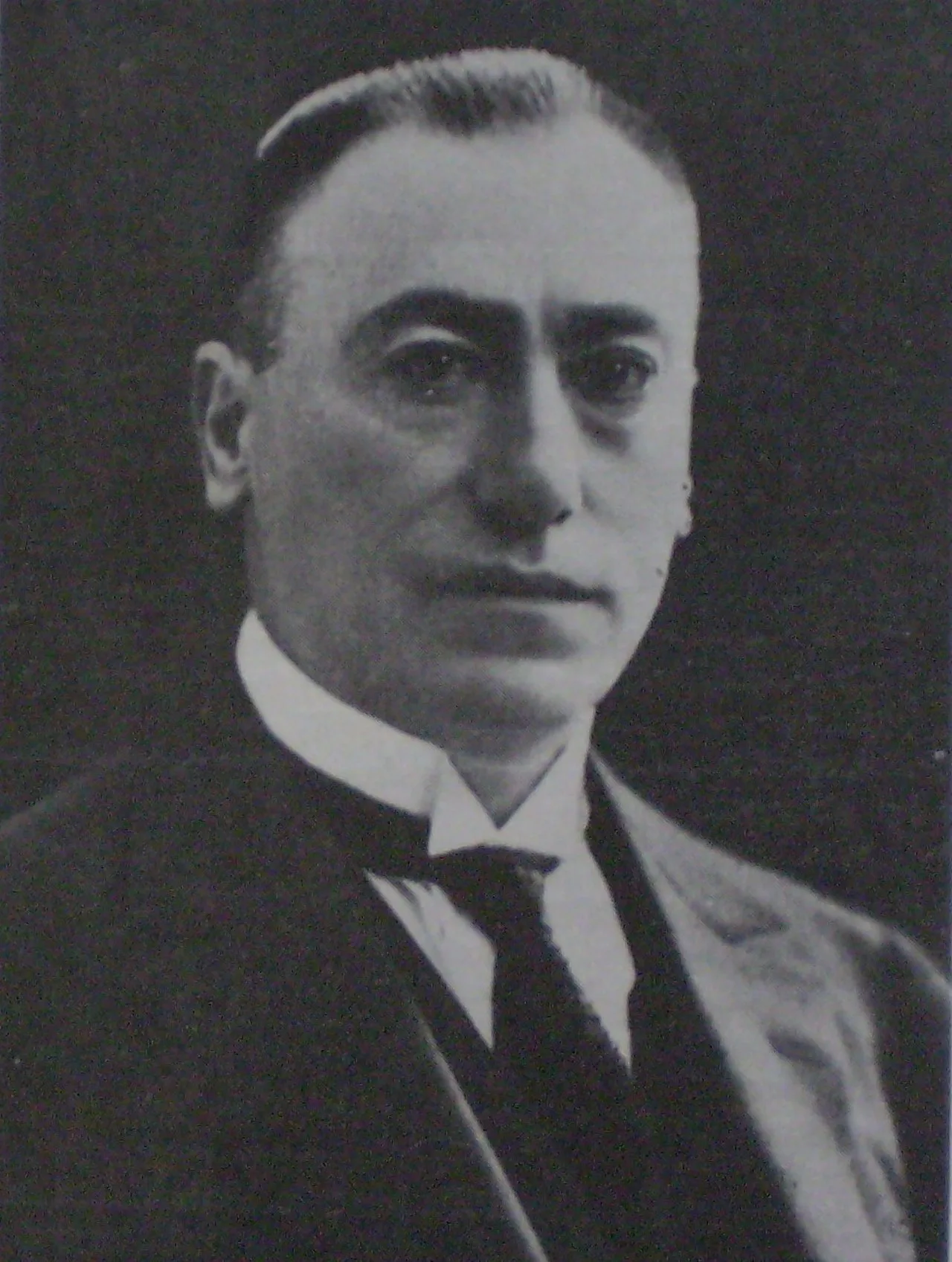 Porträt von Elpidio González (1875–1951) – Gedenkseite