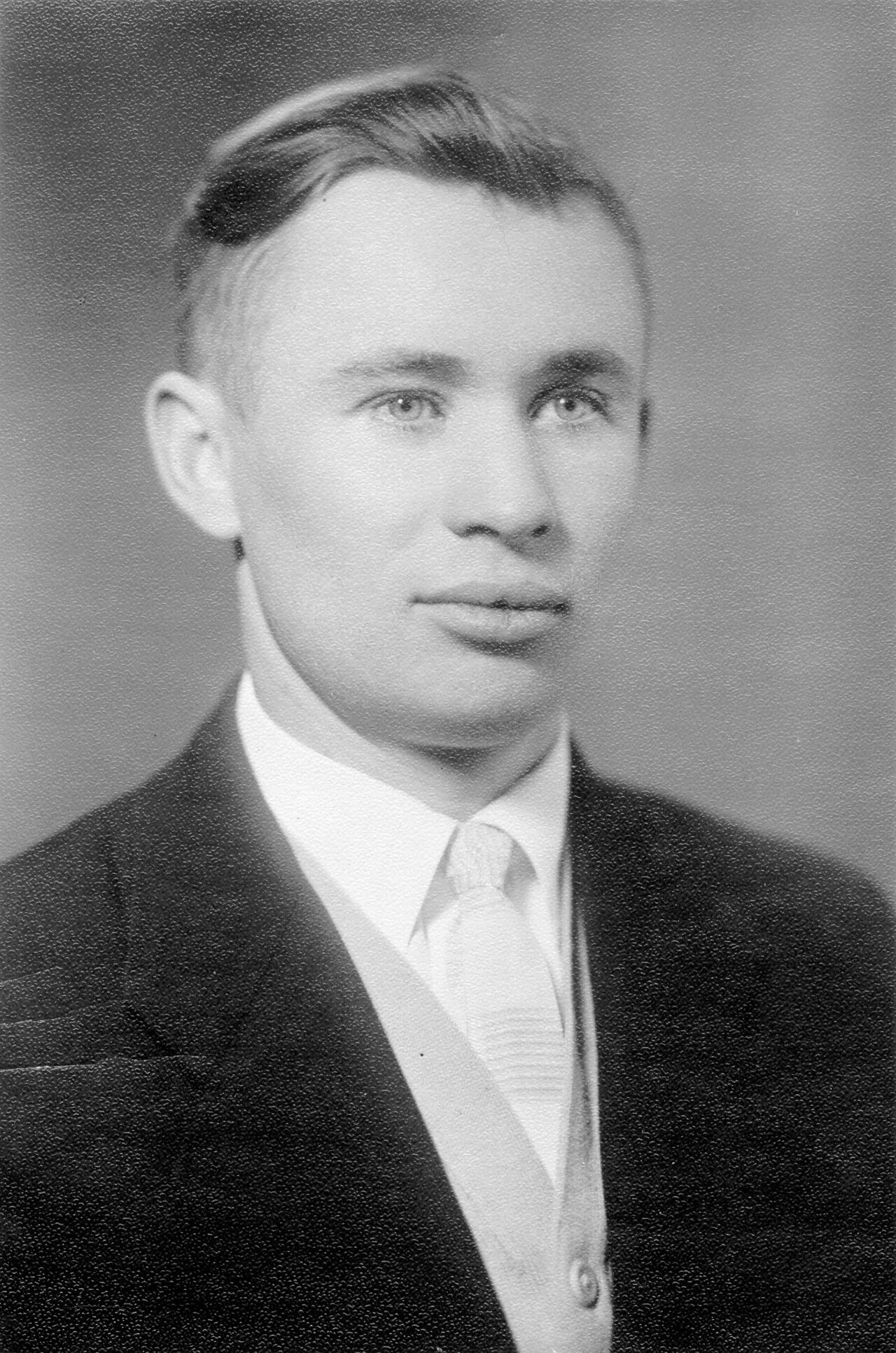 Porträt von Walentin Wassiljewitsch Bondarenko (1937–1961) – Gedenkseite