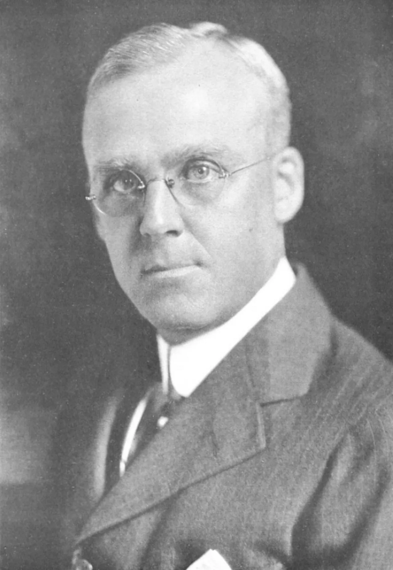 Portrait of Ernest T. Weir (1875–1957) – memorial page