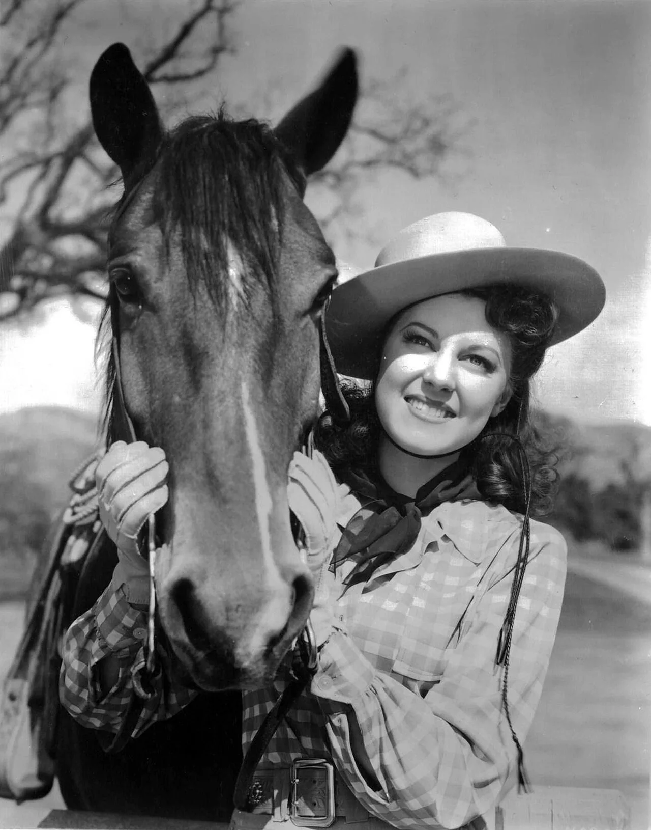 Porträt von Fay McKenzie (1918–2019) – Gedenkseite
