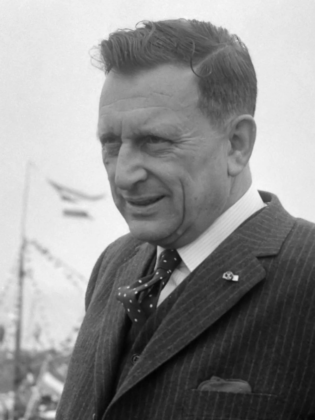 Porträt von Ko Suurhoff (1905–1967) – Gedenkseite