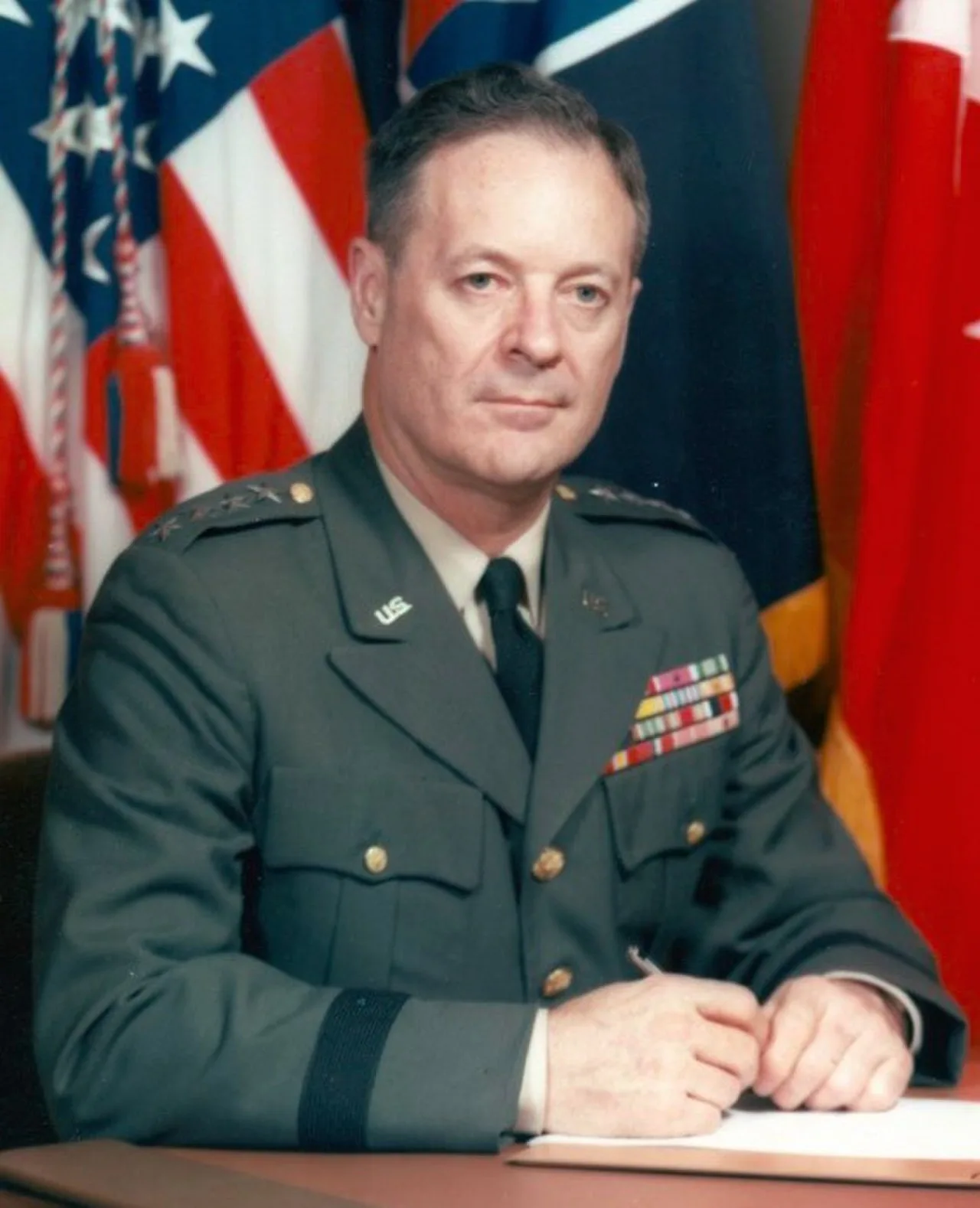 Porträt von Frank S. Besson, Jr. (1910–1985) – Gedenkseite