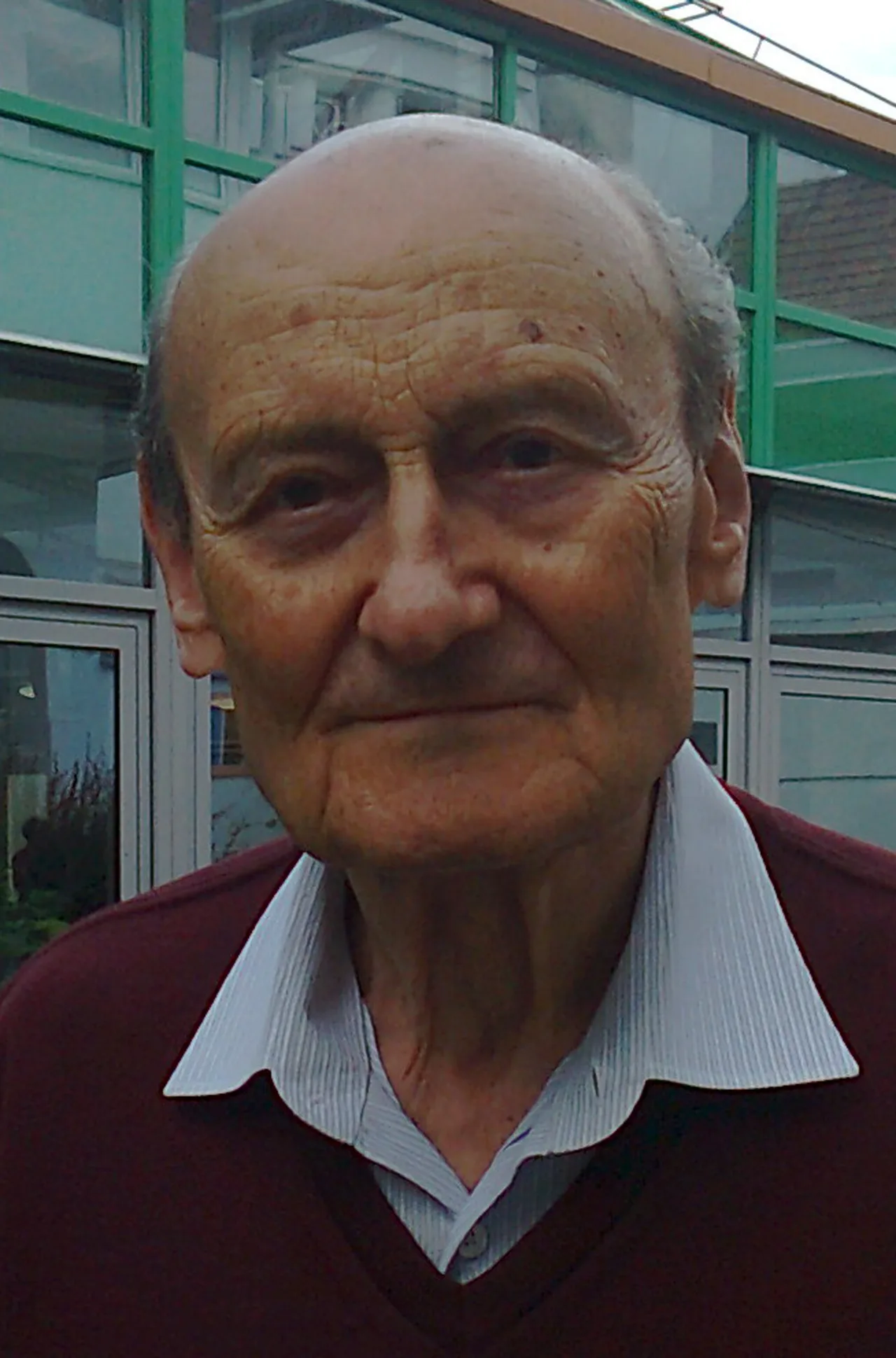 Porträt von Egon Balas (1922–2019) – Gedenkseite