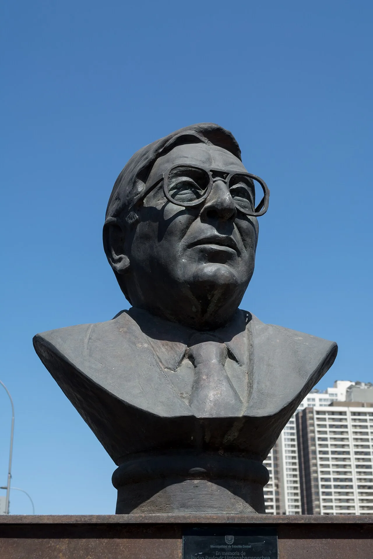 Porträt von Pedro Pavlovic (1940–2008) – Gedenkseite