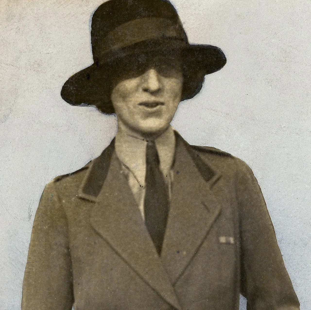 Portrait of Gertrude Mary Denman (1884–1954) – memorial page