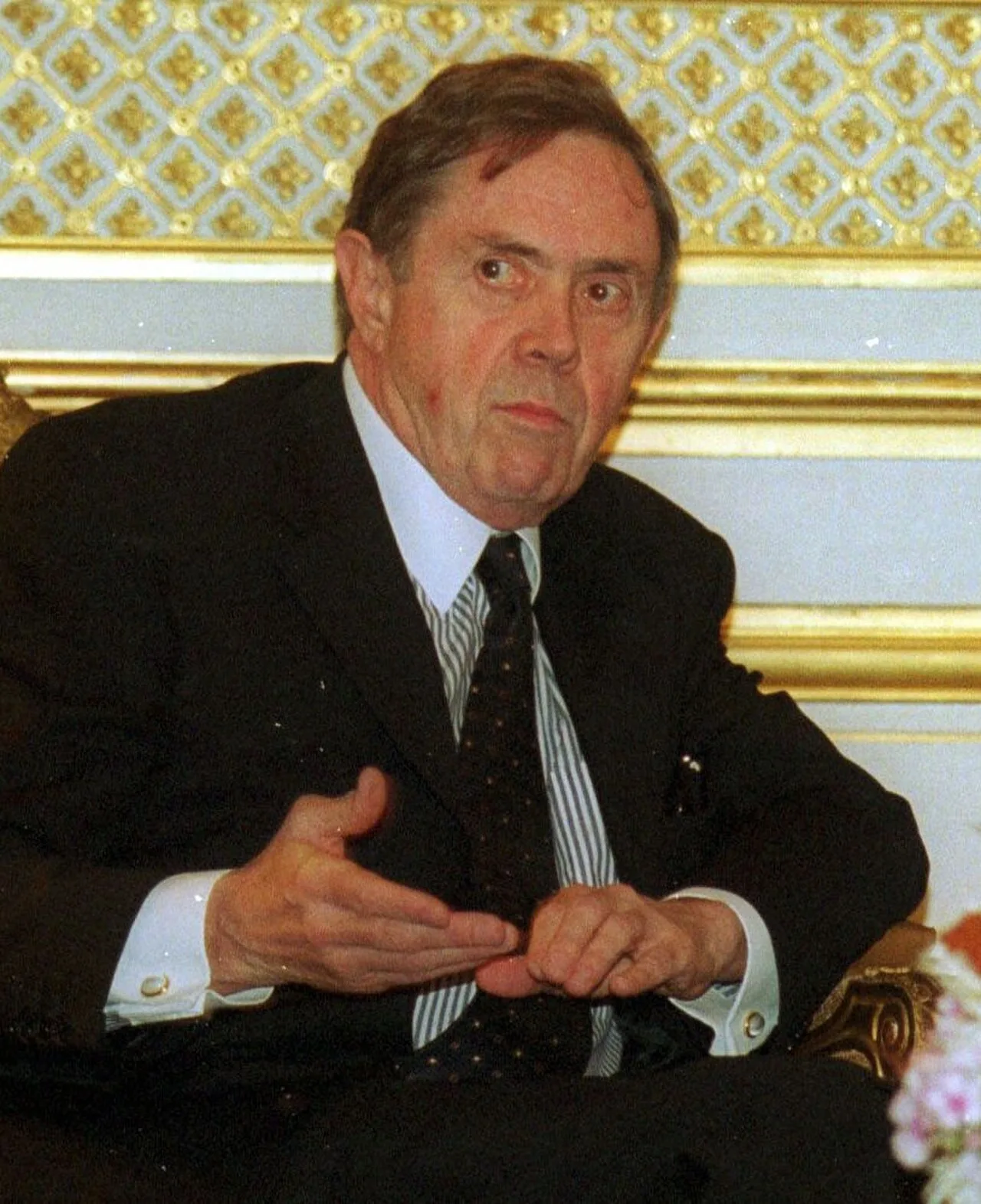 Portrait of Donald Johnston (1936–2022) – memorial page