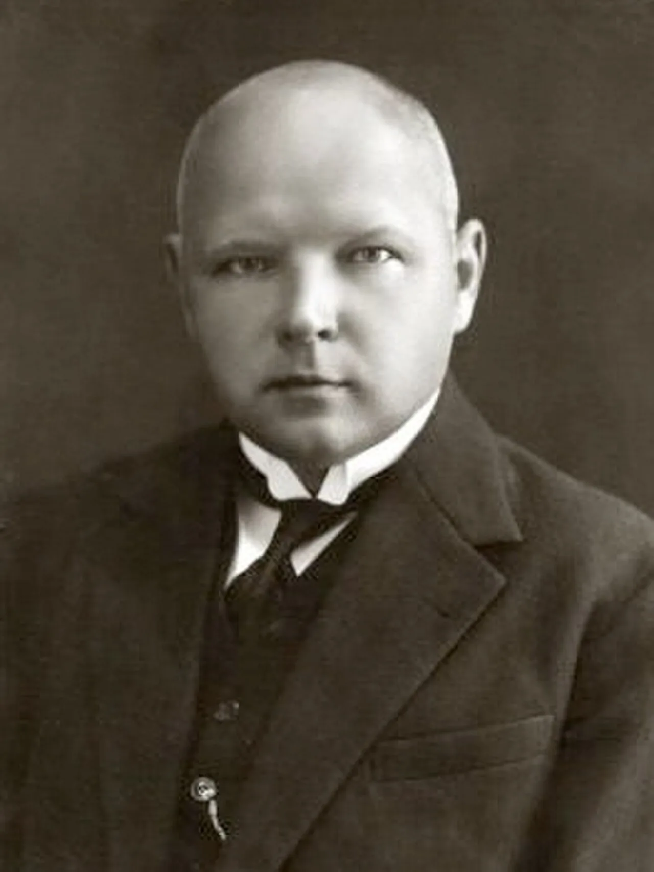 Portrait of Vladas Jurgutis (1885–1966) – memorial page