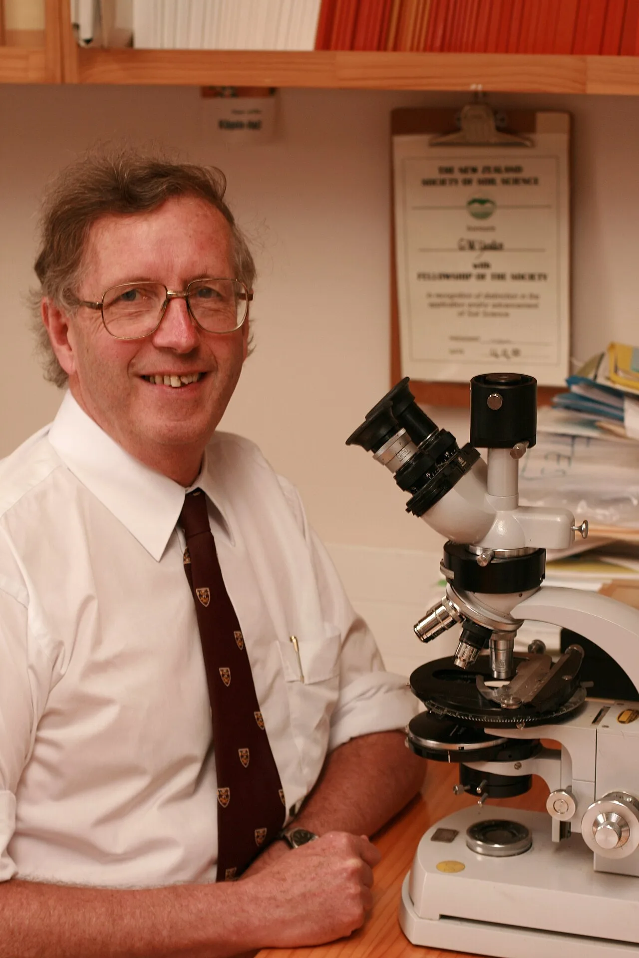 Portrait of Gregor W. Yeates (1944–2012) – memorial page