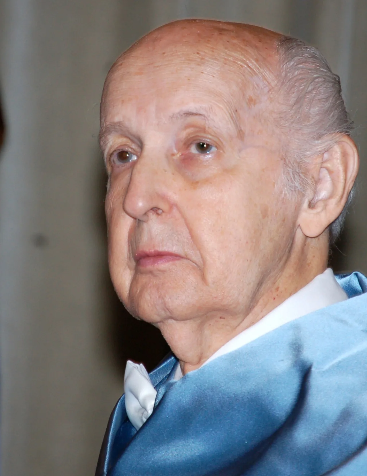 Portrait of Santiago Grisolía (1923–2022) – memorial page