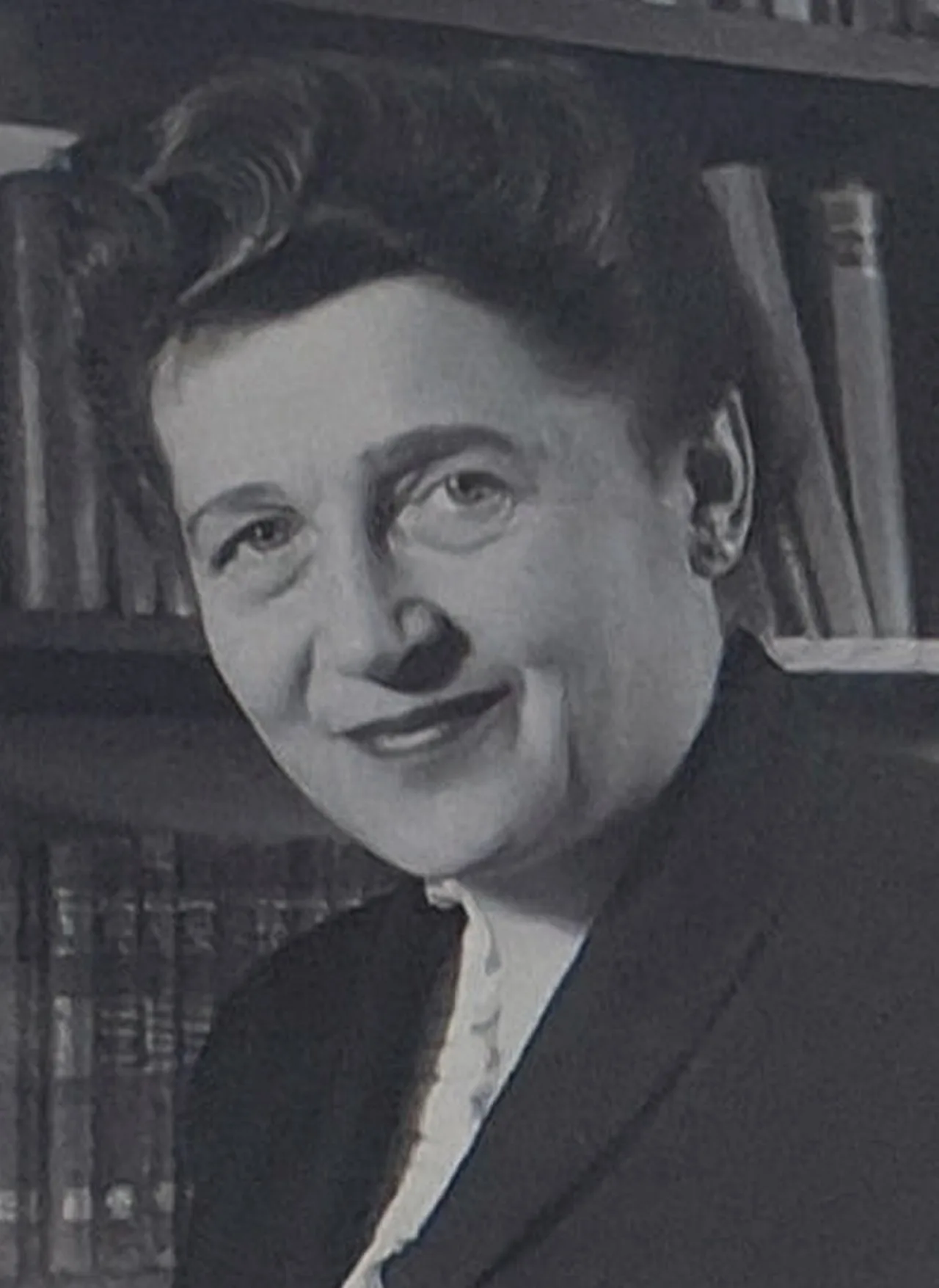 Annedore Leber