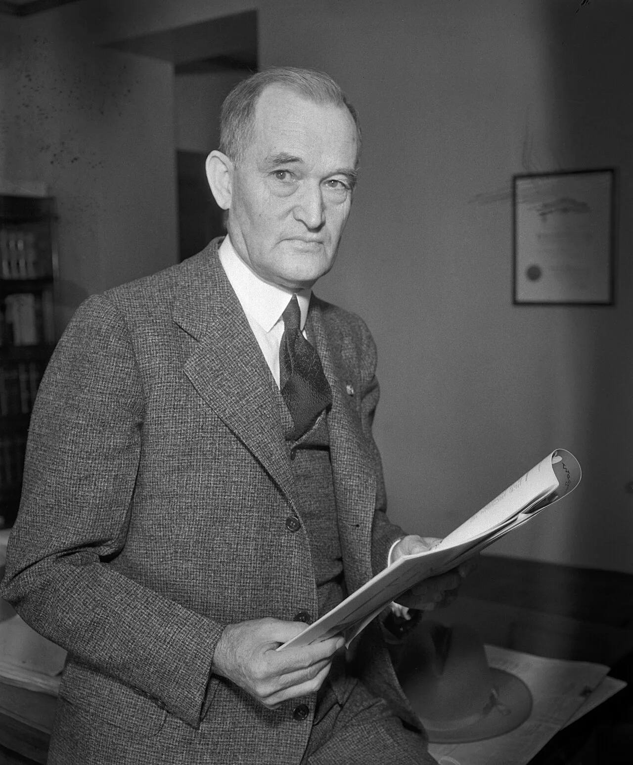 Portrait of Harold Bell Wright (1872–1944) – memorial page