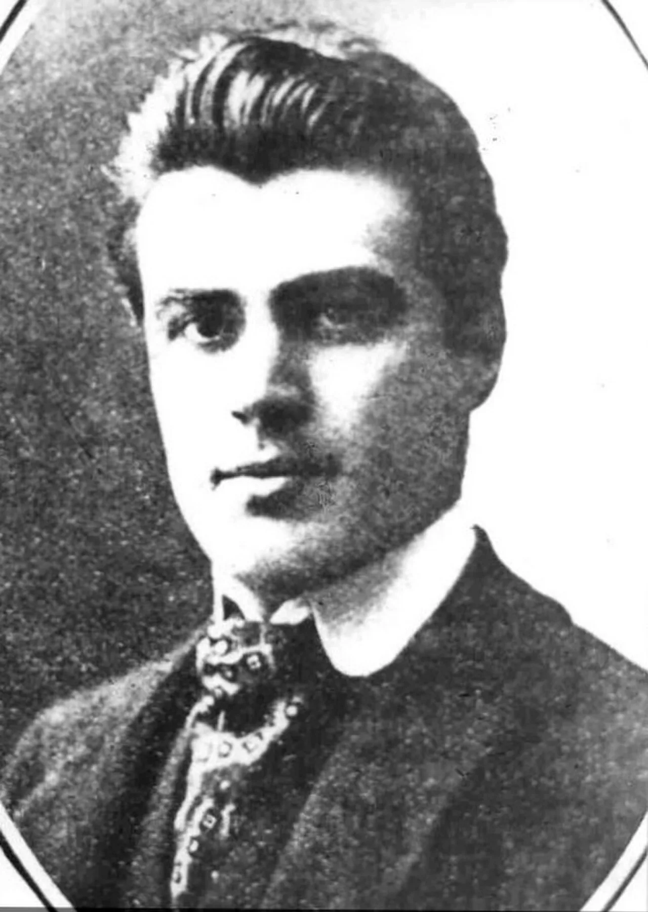 Portrait of Alberto Edwards (1874–1932) – memorial page