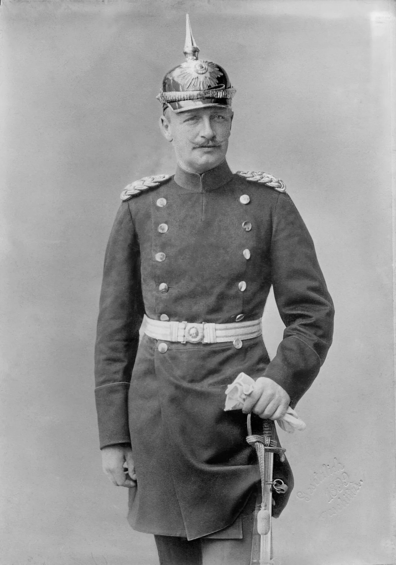Porträt von Friedrich August III. (1865–1932) – Gedenkseite