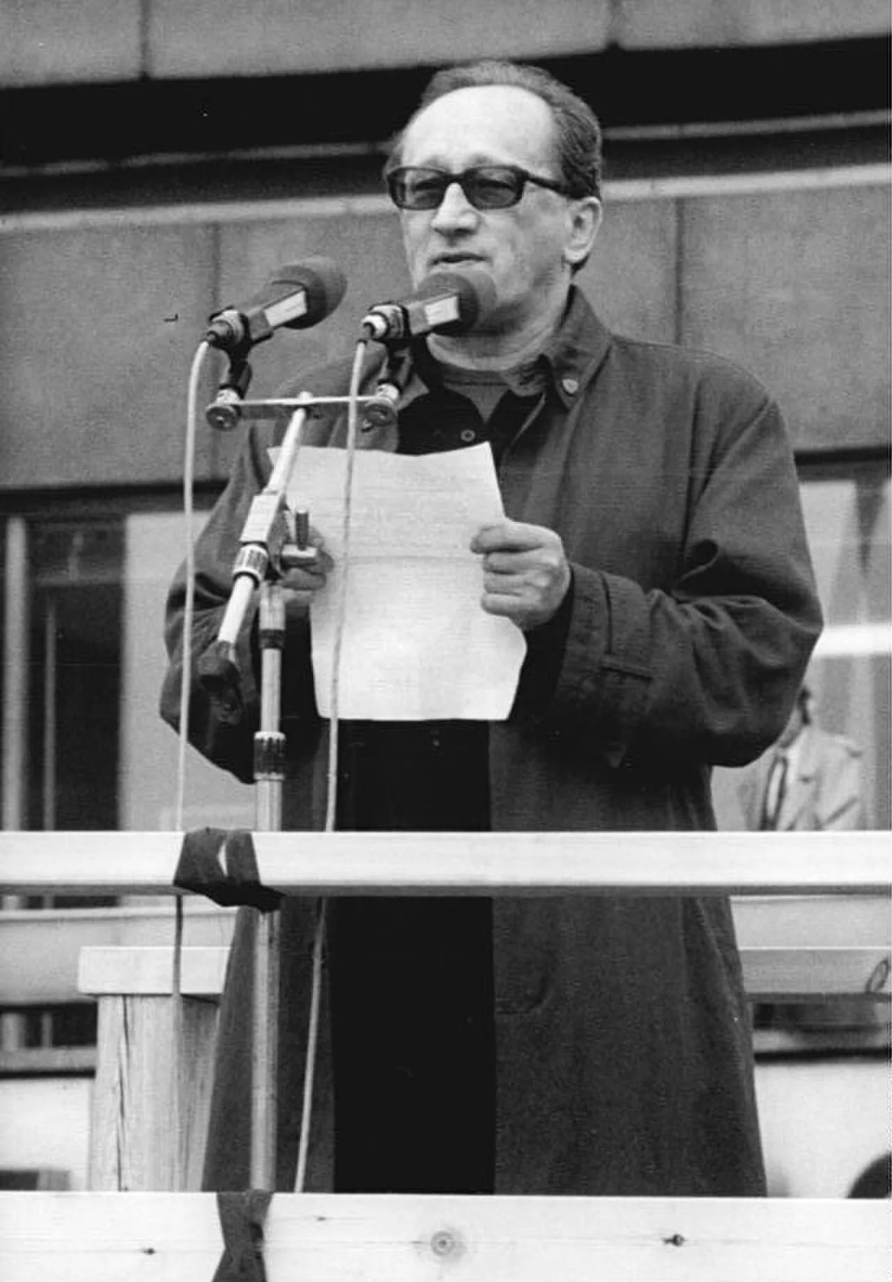 Portrait of Heiner Müller (1929–1995) – memorial page