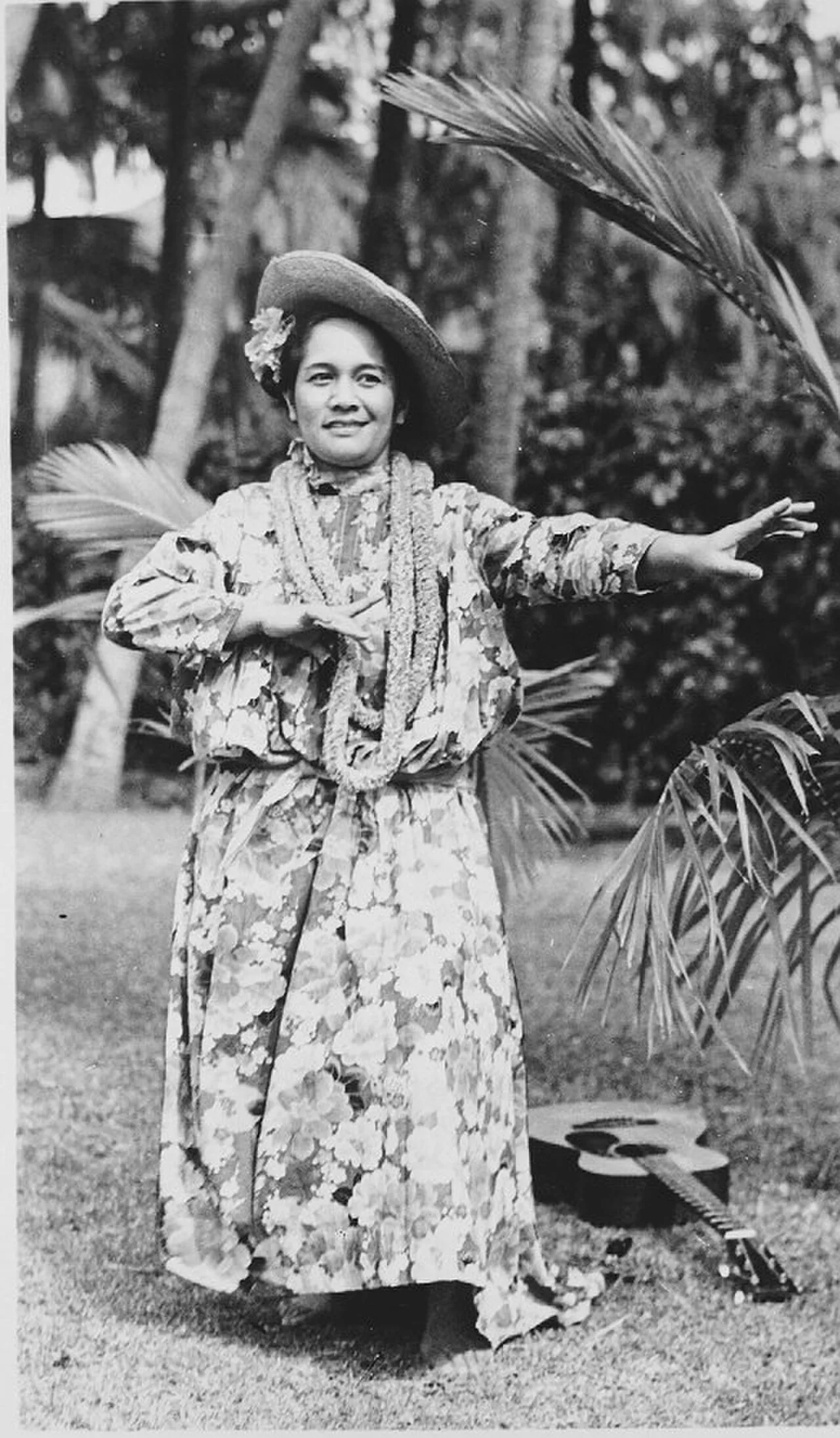 Portrait of Hilo Hattie (1901–1979) – memorial page