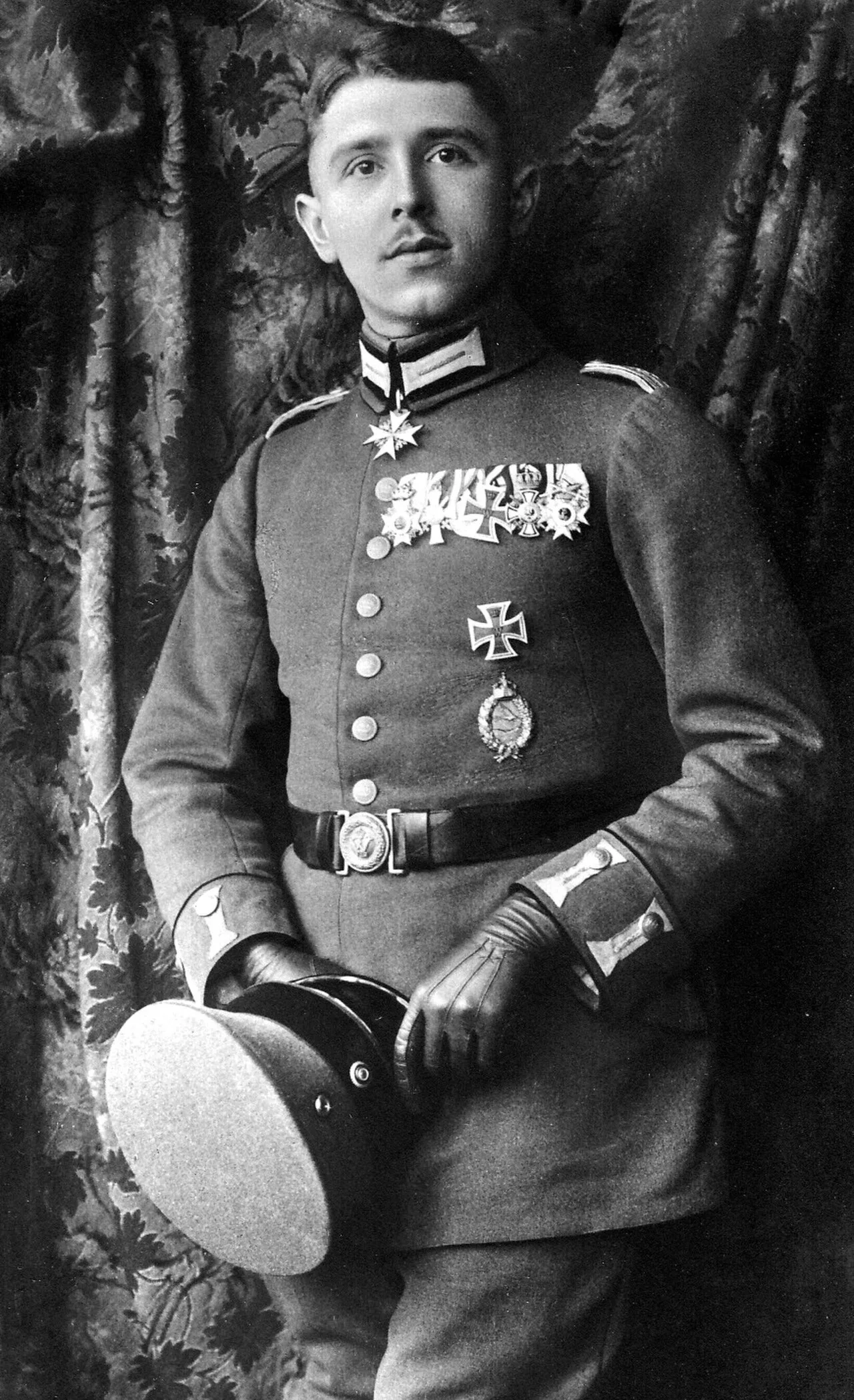 Porträt von Max Immelmann (1890–1916) – Gedenkseite