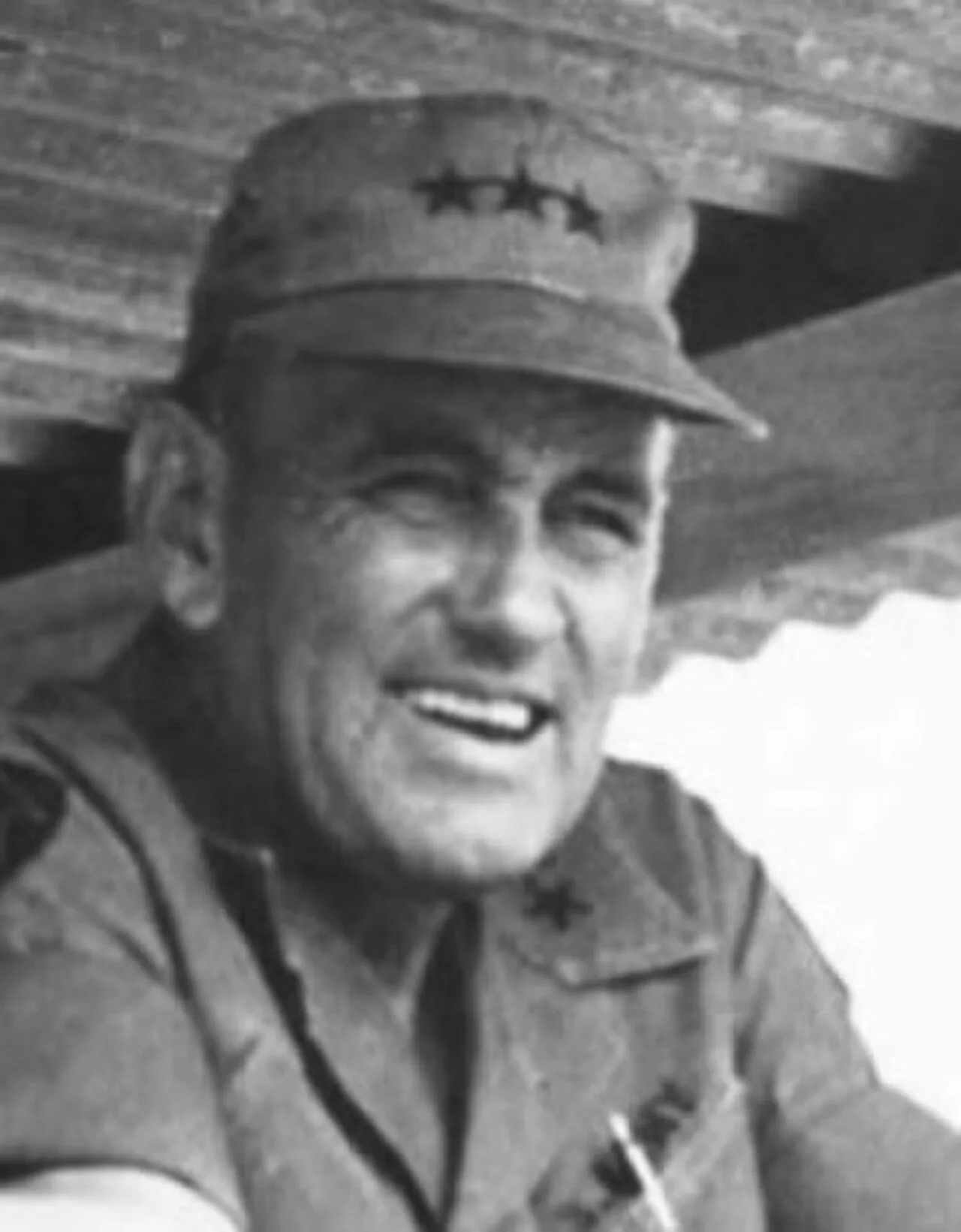 Porträt von James W. Sutherland (1918–1987) – Gedenkseite