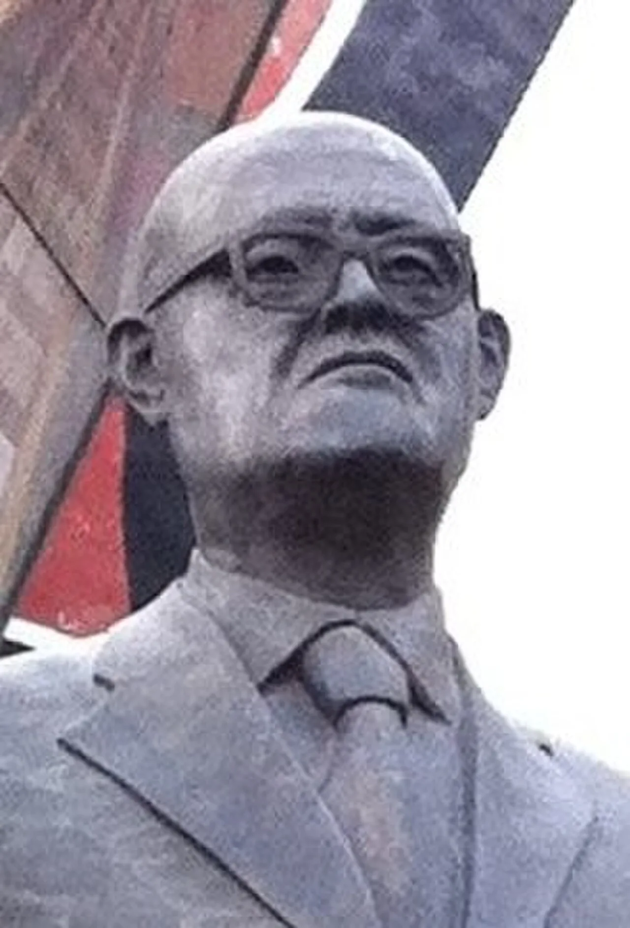 Porträt von Manuel Suárez y Suárez (1896–1987) – Gedenkseite