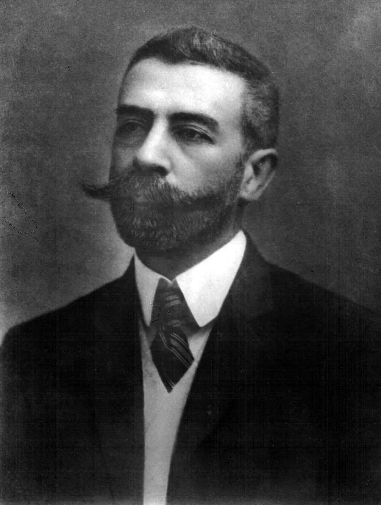 Joaquín Victor González