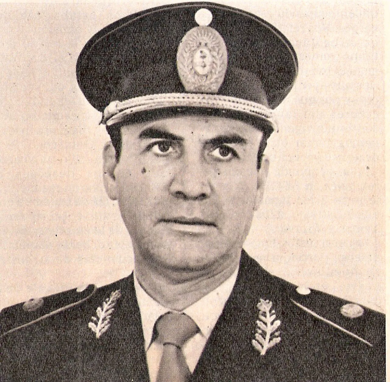 Portrait of Ramón Genaro Díaz Bessone (1925–2017) – memorial page
