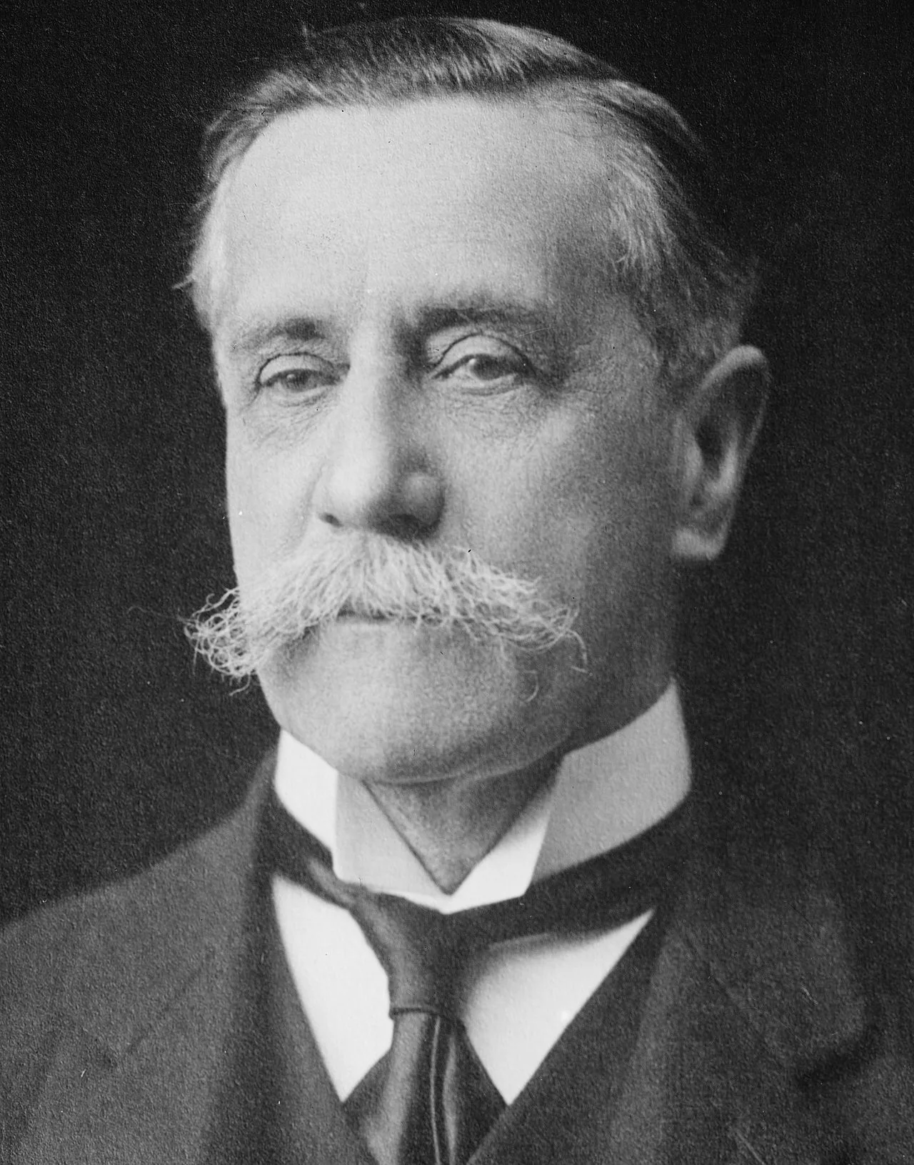 Portrait of Edmund FitzAlan-Howard (1855–1947) – memorial page
