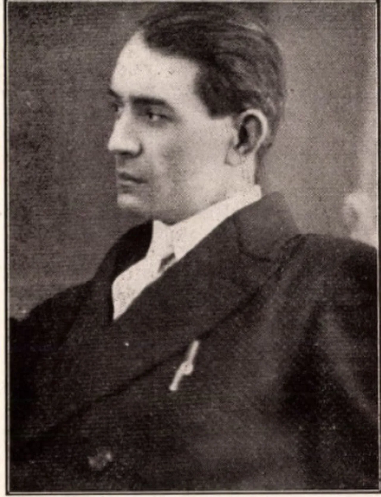 István Gonda