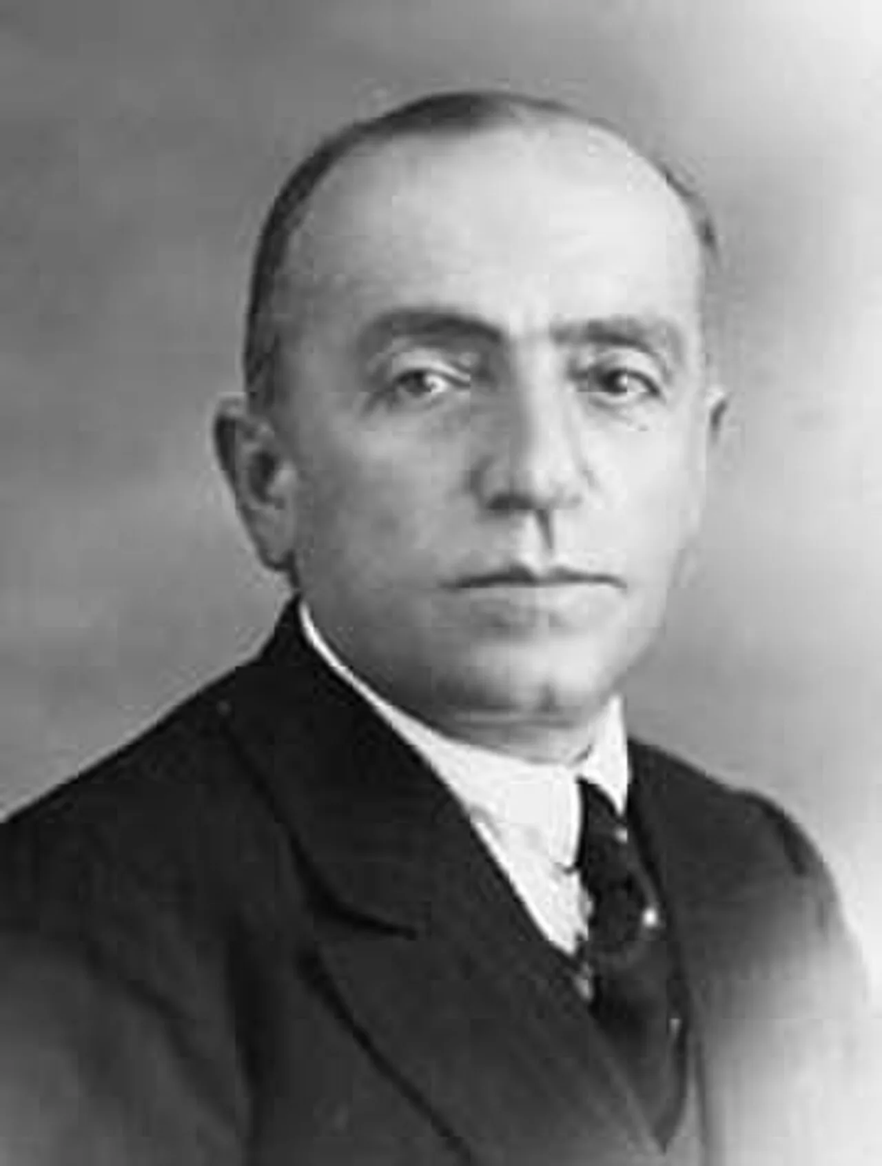 Porträt von Yusuf Kemal Bey (1878–1969) – Gedenkseite
