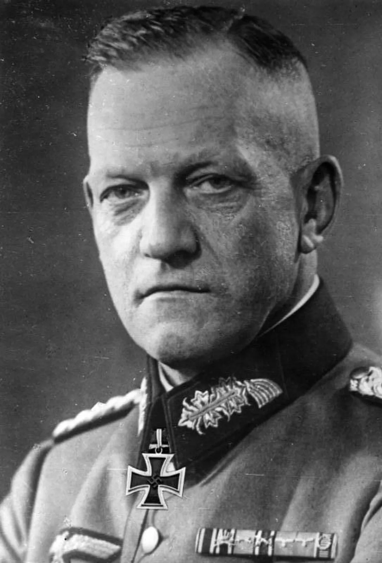 Portrait of Georg Lindemann (1884–1963) – memorial page