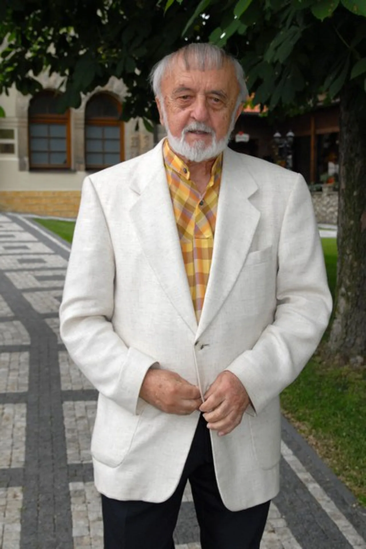 Portrait of Jaroslav Brožek (1923–2019) – memorial page