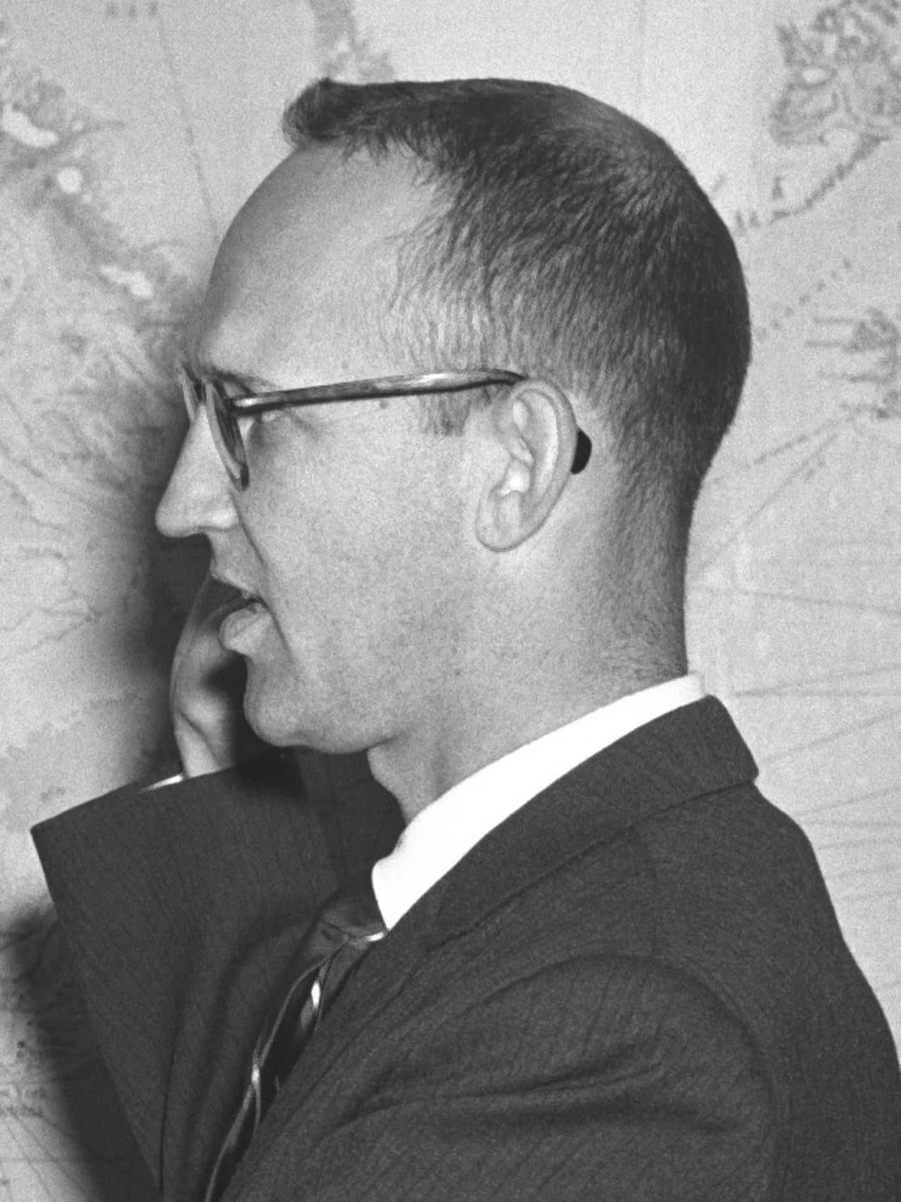 Porträt von John McNaughton (1921–1967) – Gedenkseite