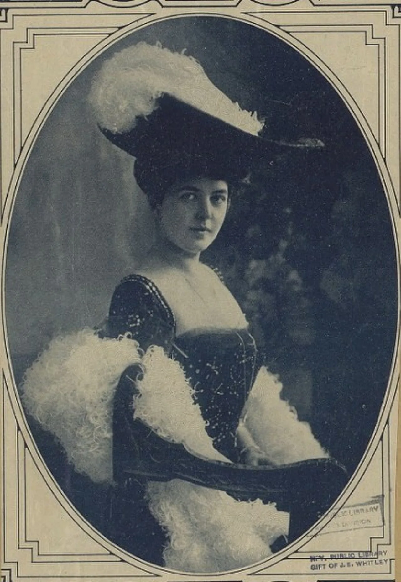 Porträt von Julia Dent Cantacuzène Spiransky-Grant (1876–1975) – Gedenkseite