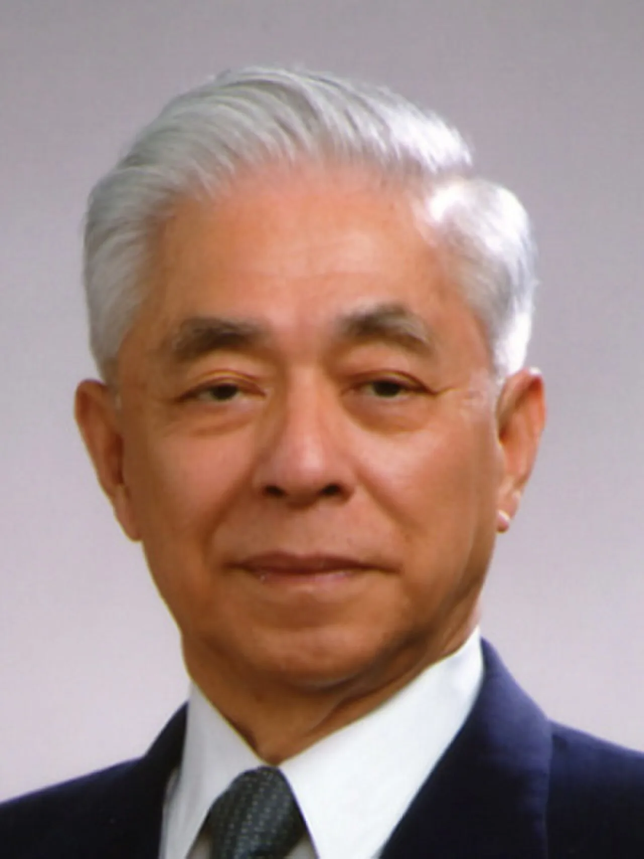 Porträt von Jun’ichi Nishizawa (1926–2018) – Gedenkseite