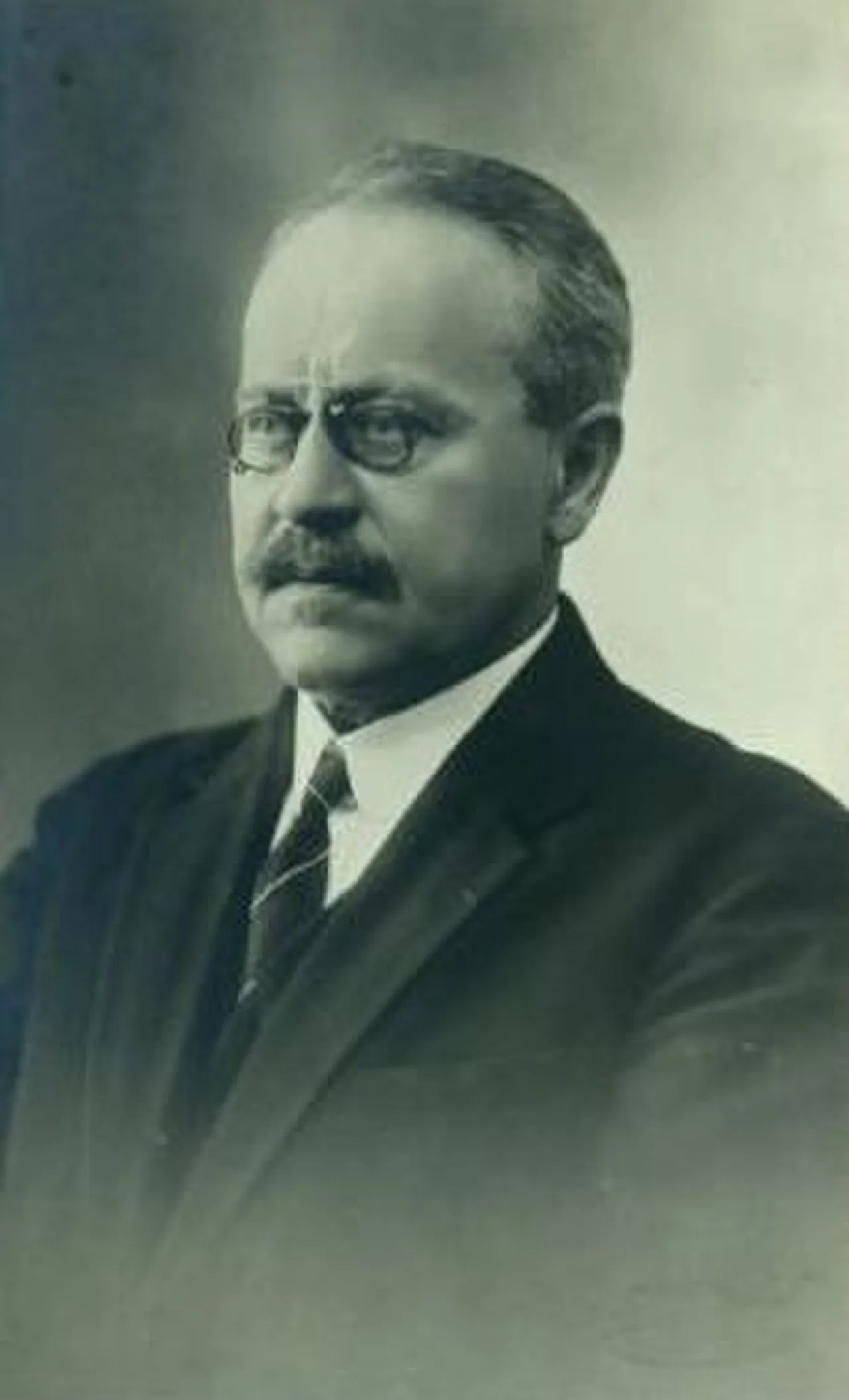 Portrait of Ludvig Puusepp (1875–1942) – memorial page