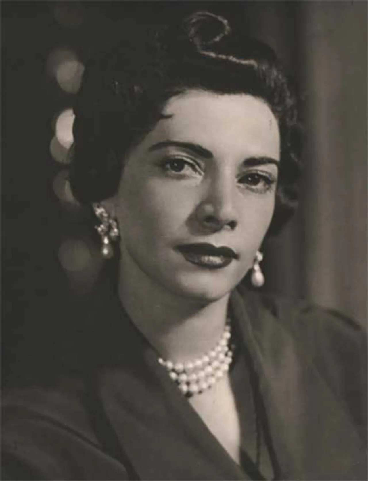 Portrait of Shams Pahlavi (1917–1996) – memorial page