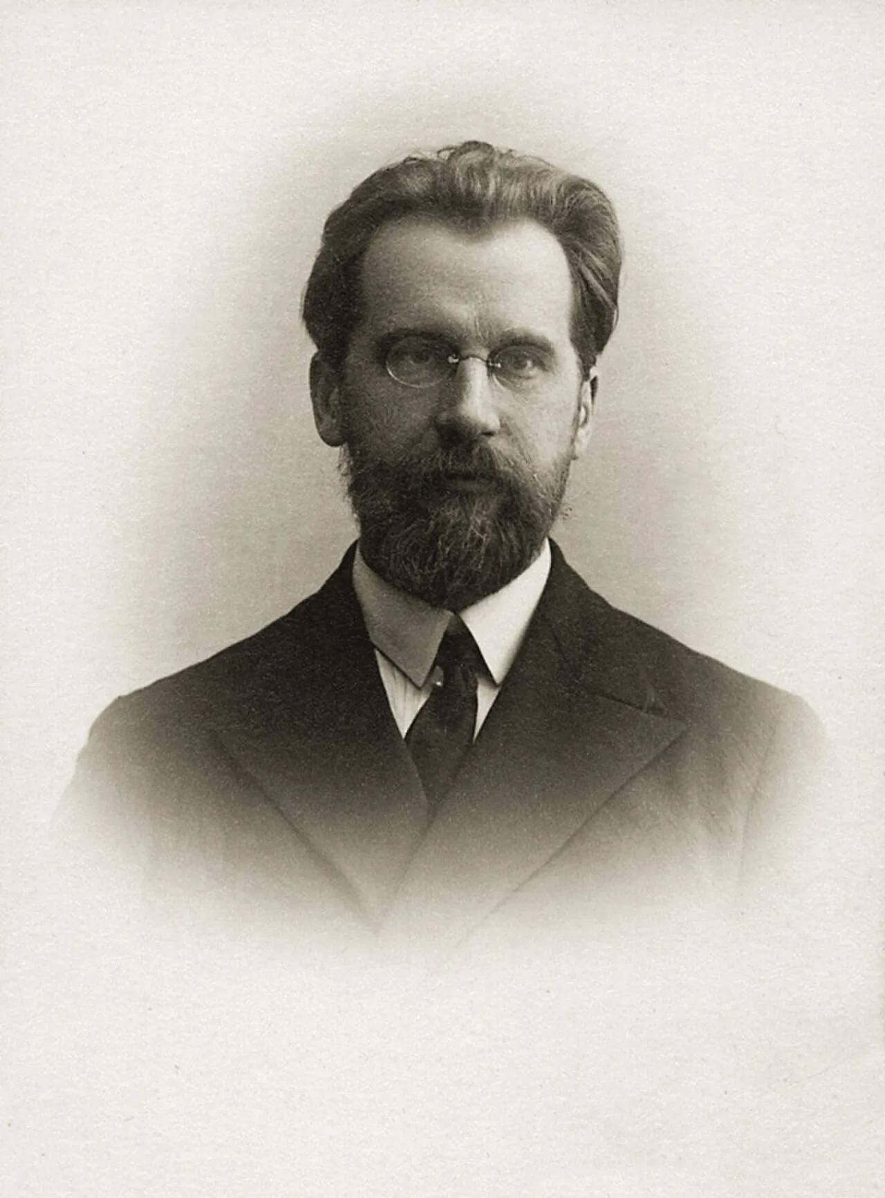 Porträt von Mykolas Biržiška (1882–1962) – Gedenkseite