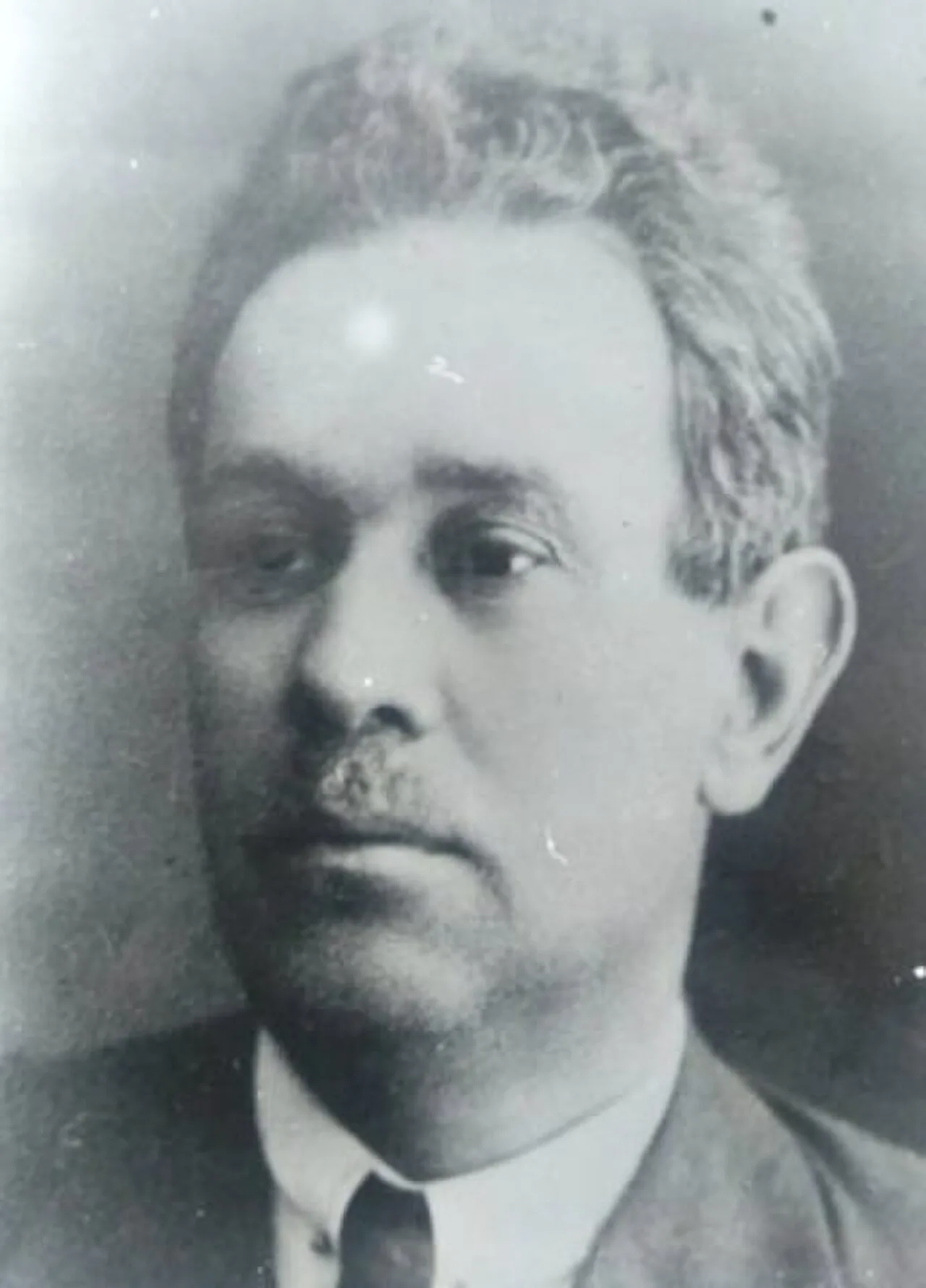 Portrait of Veliko Dyukmedzhiev (1877–1958) – memorial page