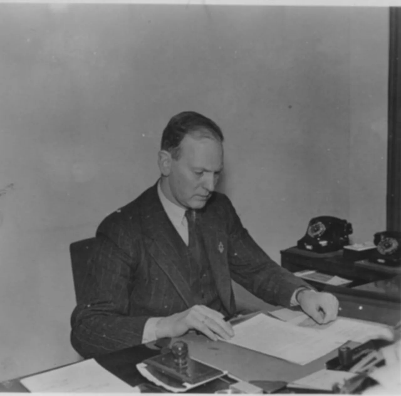 Portrait of Olaf Helset (1892–1960) – memorial page