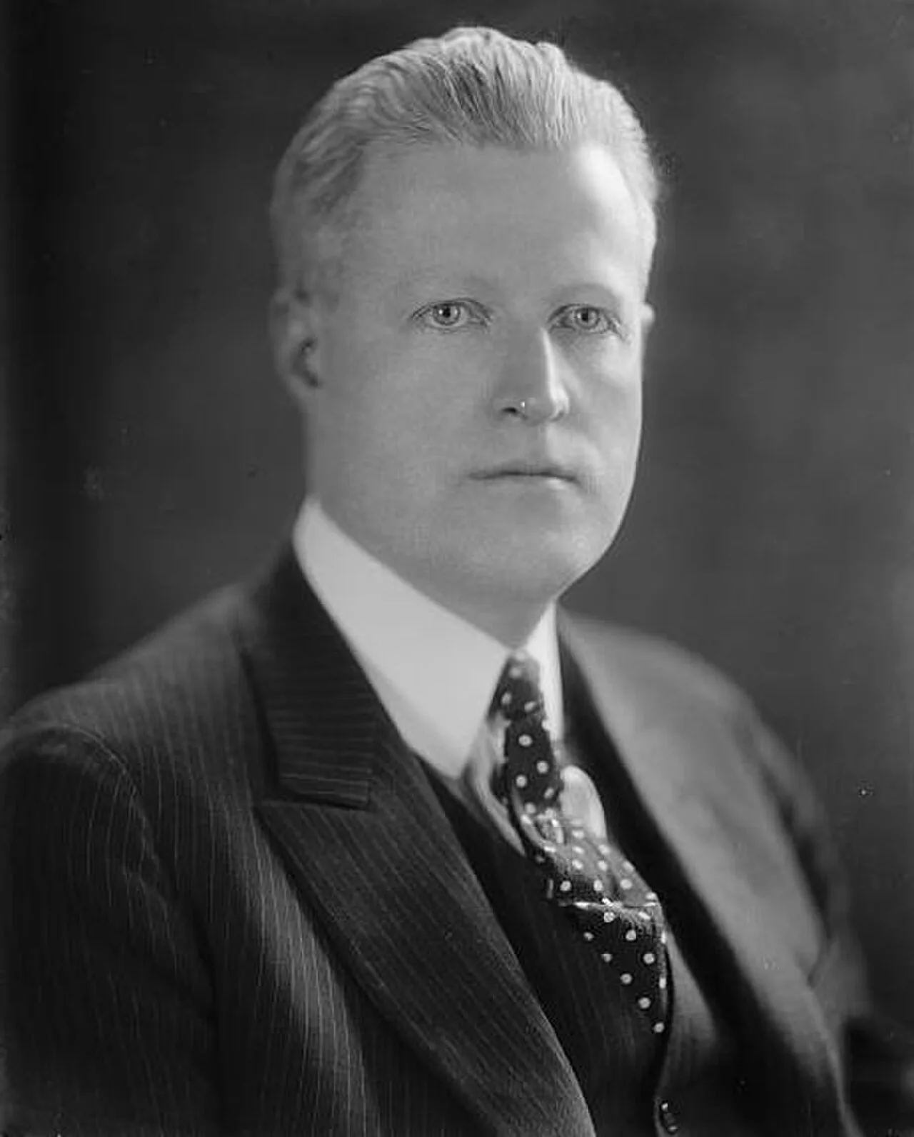 Portrait of Lewis Henry (1885–1941) – memorial page