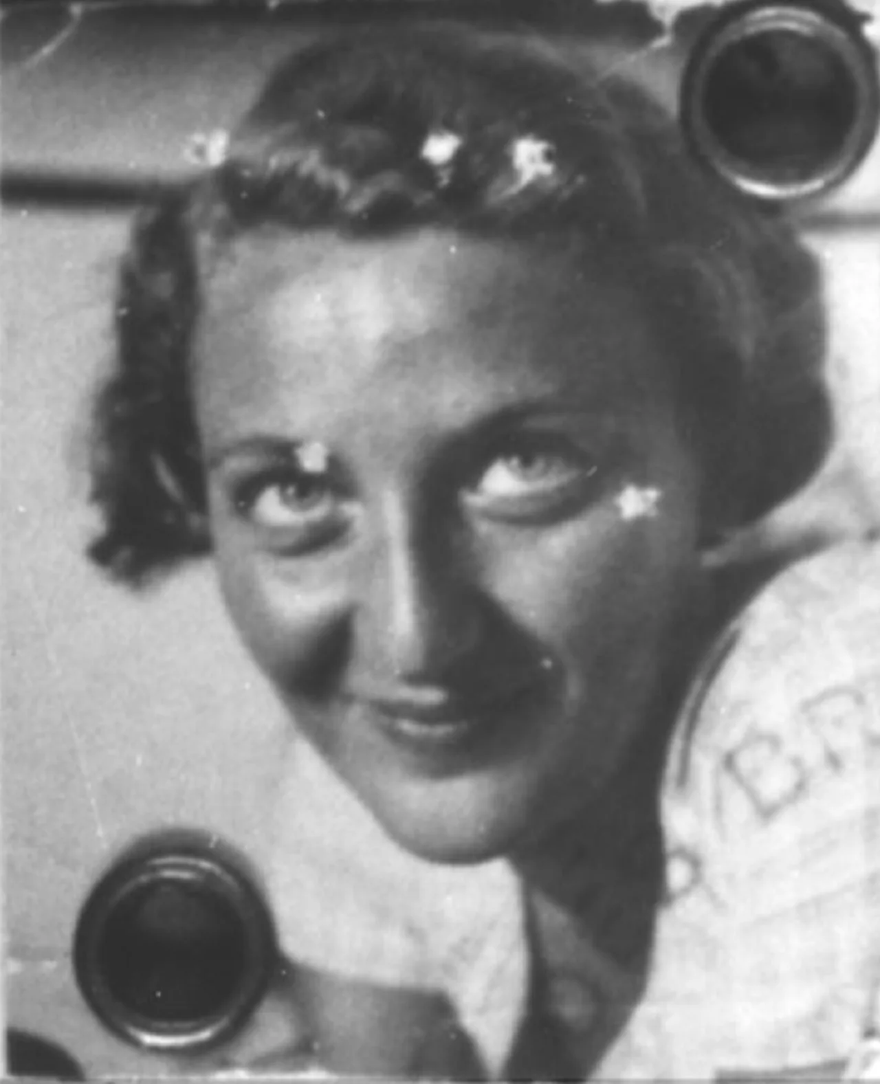 Portrait of Dora Haut-Kaiser (1914–1995) – memorial page