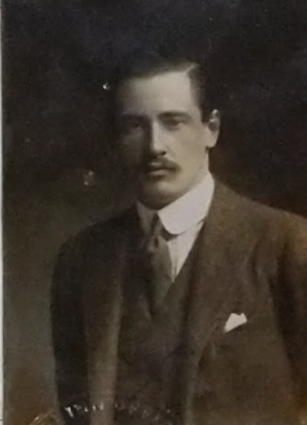 Portrait of Lord Colum Edmund Crichton-Stuart (1886–1957) – memorial page