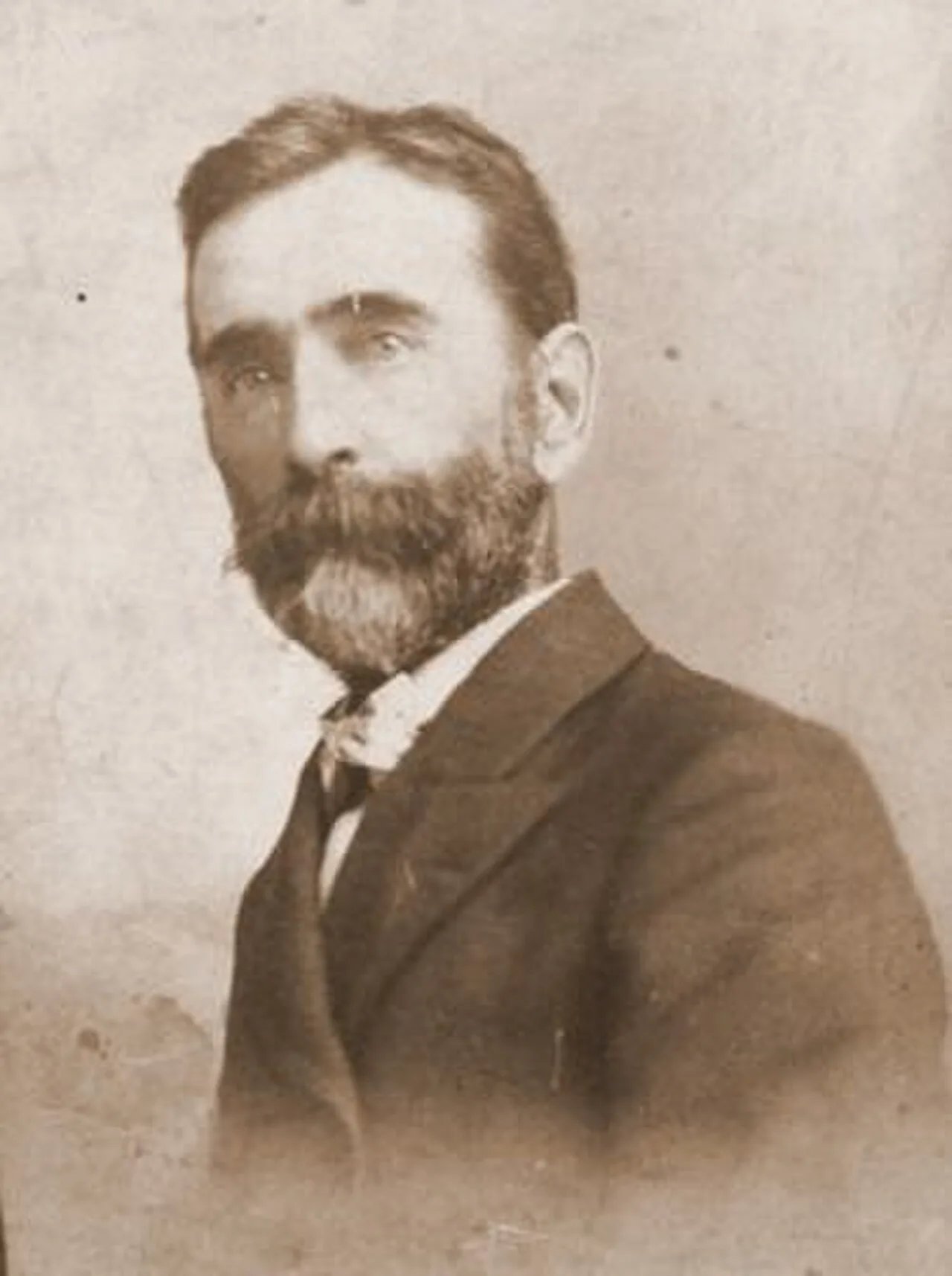 Porträt von Lucien Whiting Powell (1846–1930) – Gedenkseite