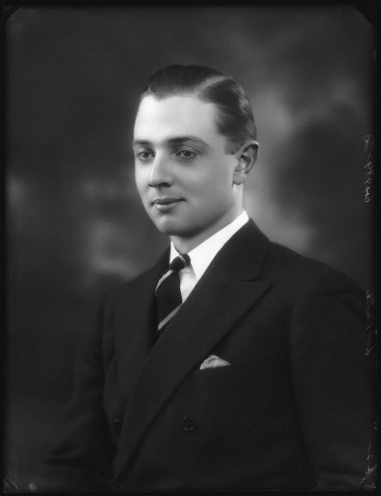 Porträt von Malcolm Leslie, 20th Earl of Rothes (1902–1975) – Gedenkseite