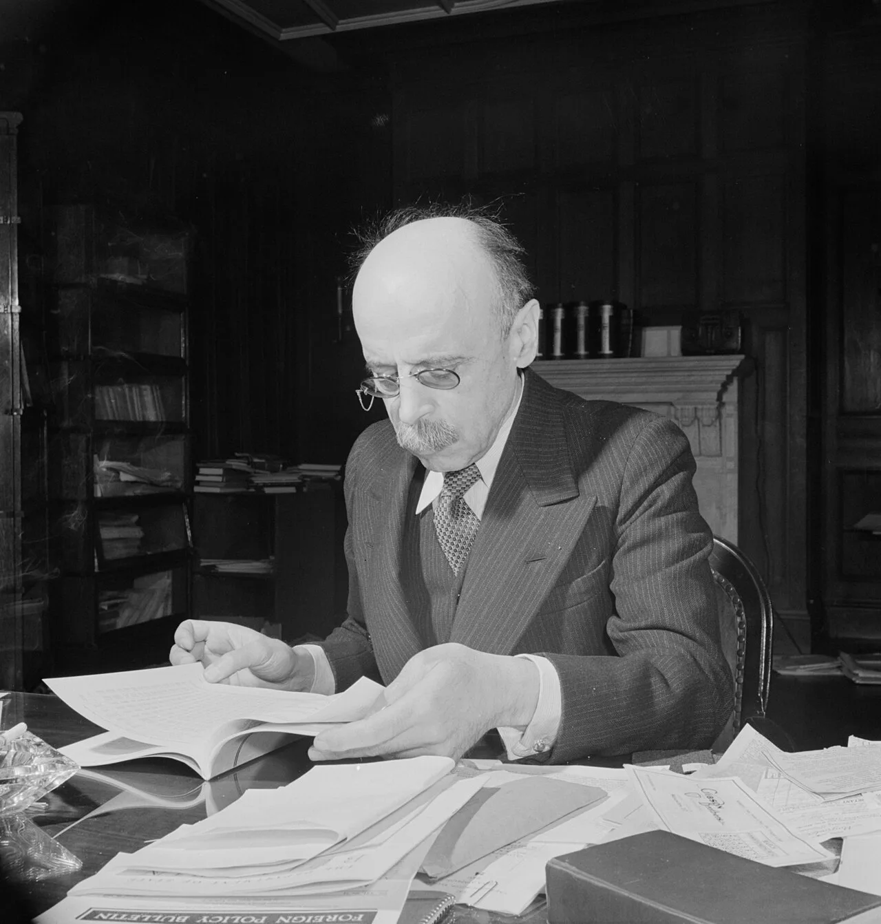 Portrait of Münir Ertegün (1883–1944) – memorial page