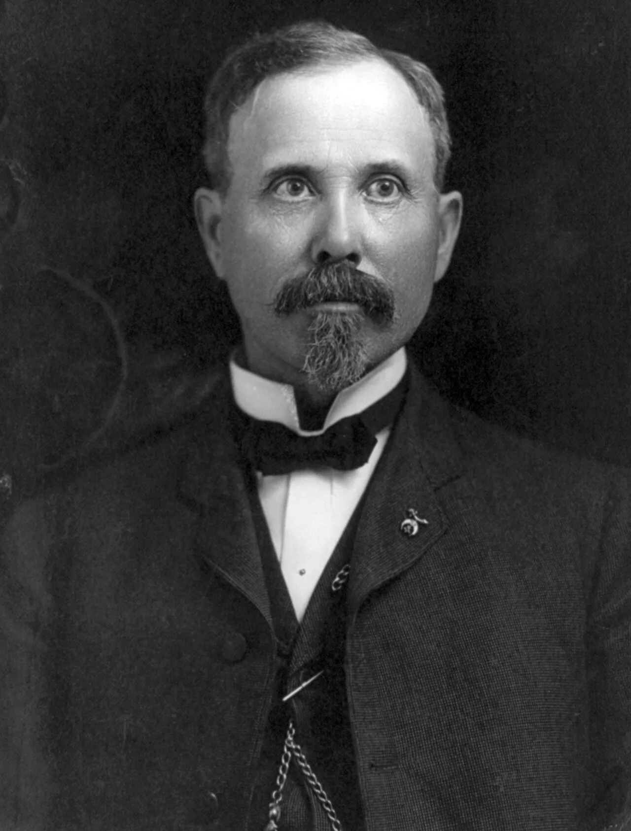 Porträt von Joseph J. Russell (1854–1922) – Gedenkseite