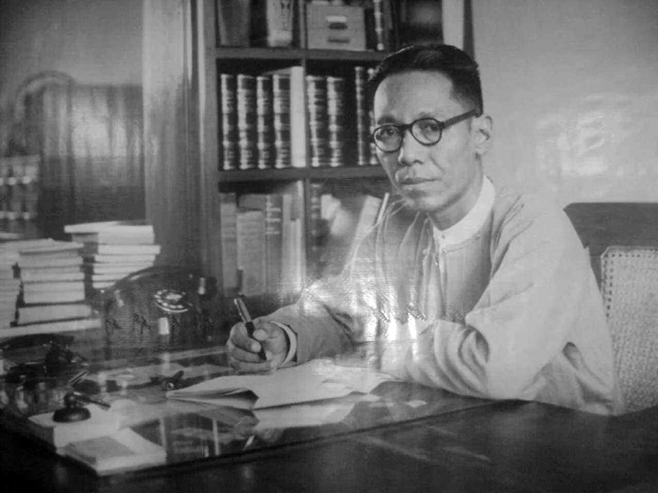 Portrait of Min Thu Wun (1909–2004) – memorial page