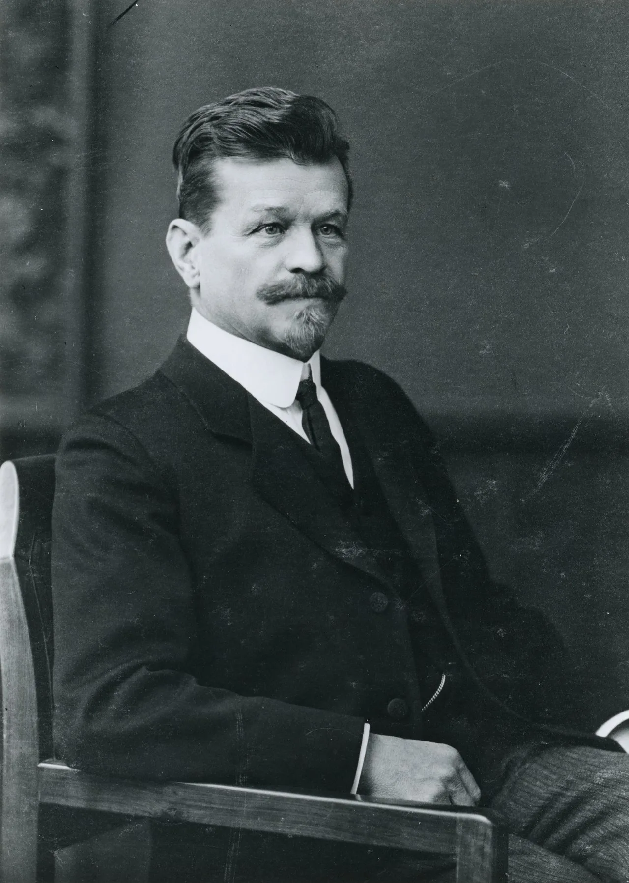 Portrait of Hans Sträuli (1862–1938) – memorial page
